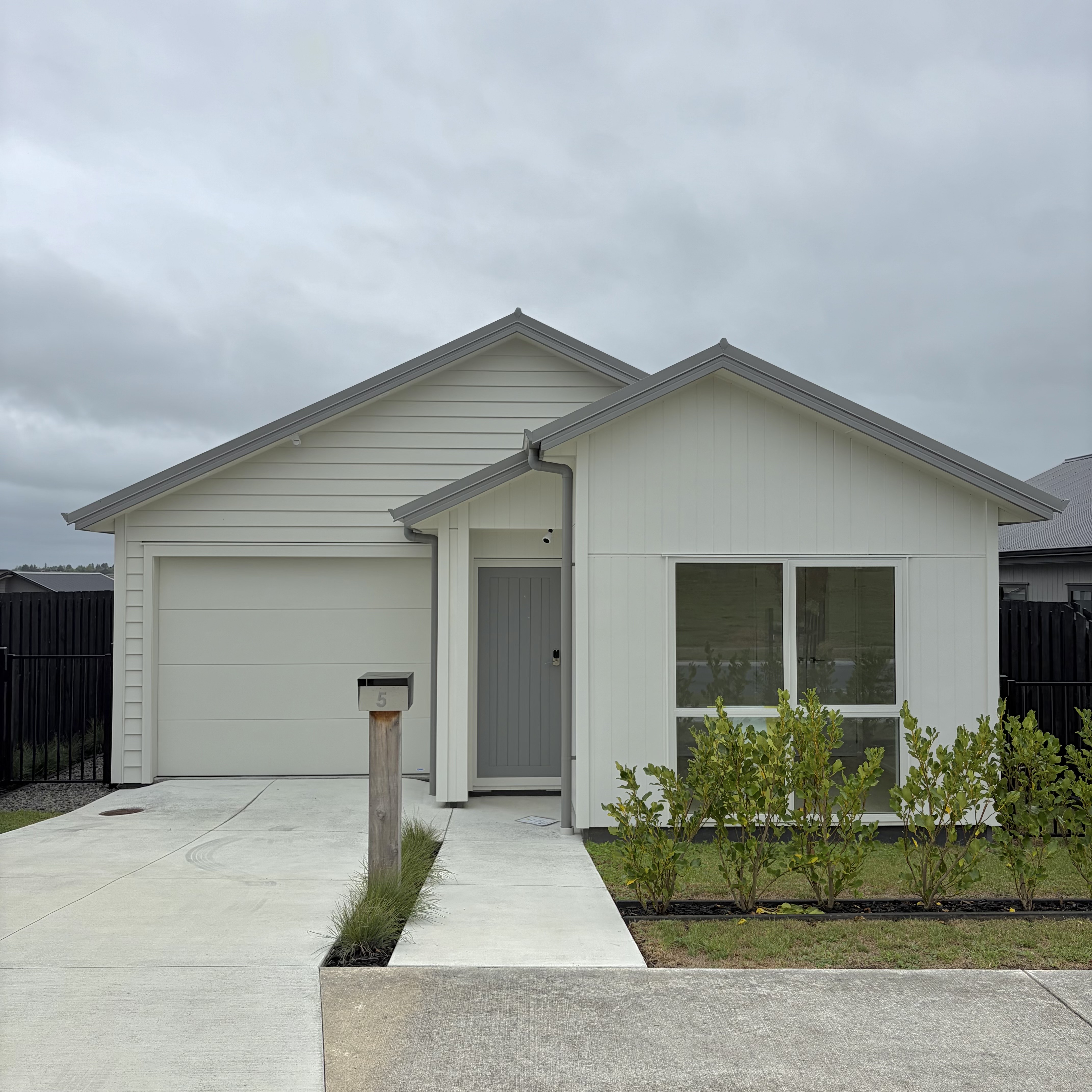 Brand New Standalone 3 Bed & 2 Bath
