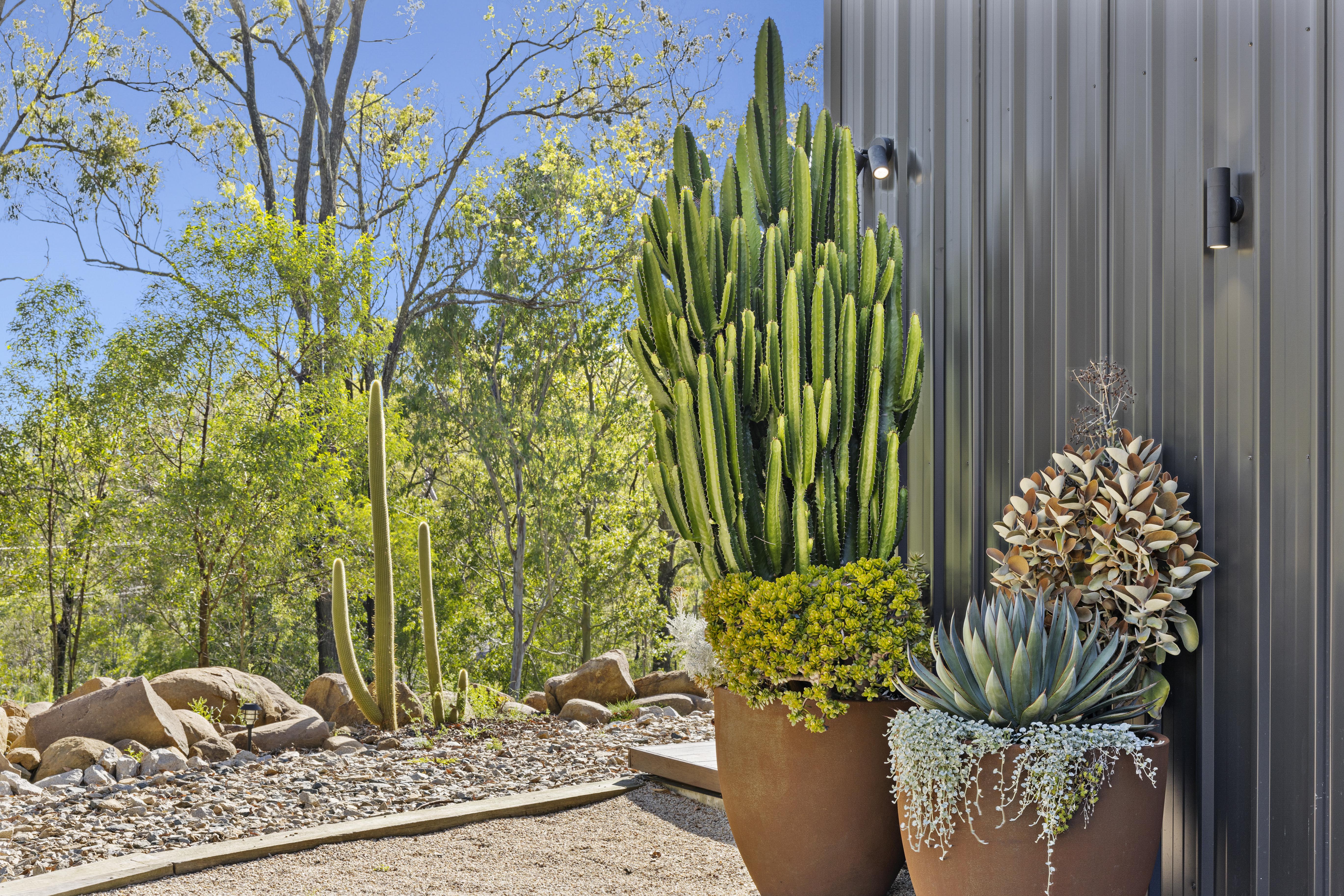 9 Ridge Street, Esk For Sale by Farmbuy.com - image 4