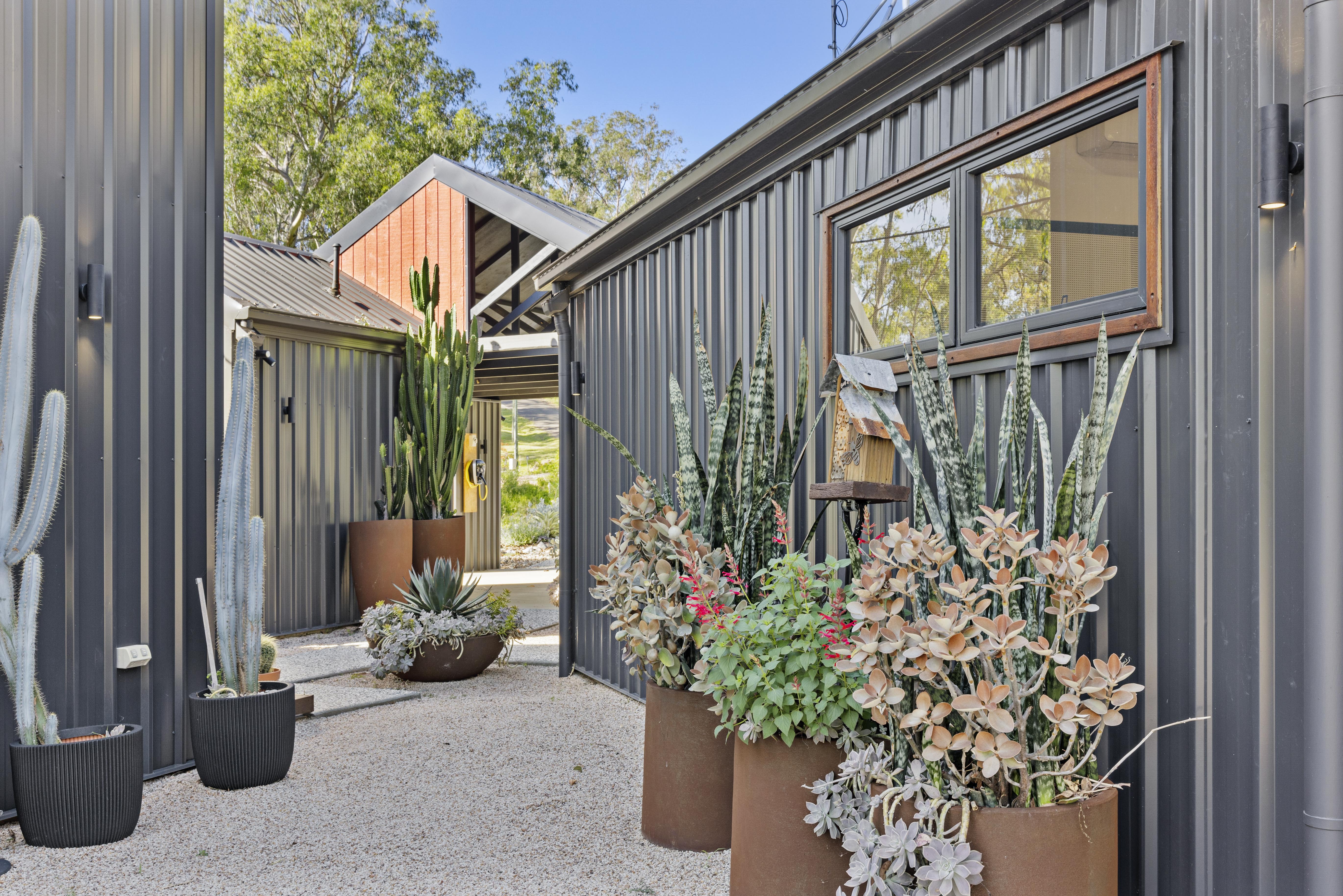 9 Ridge Street, Esk For Sale by Farmbuy.com - image 5