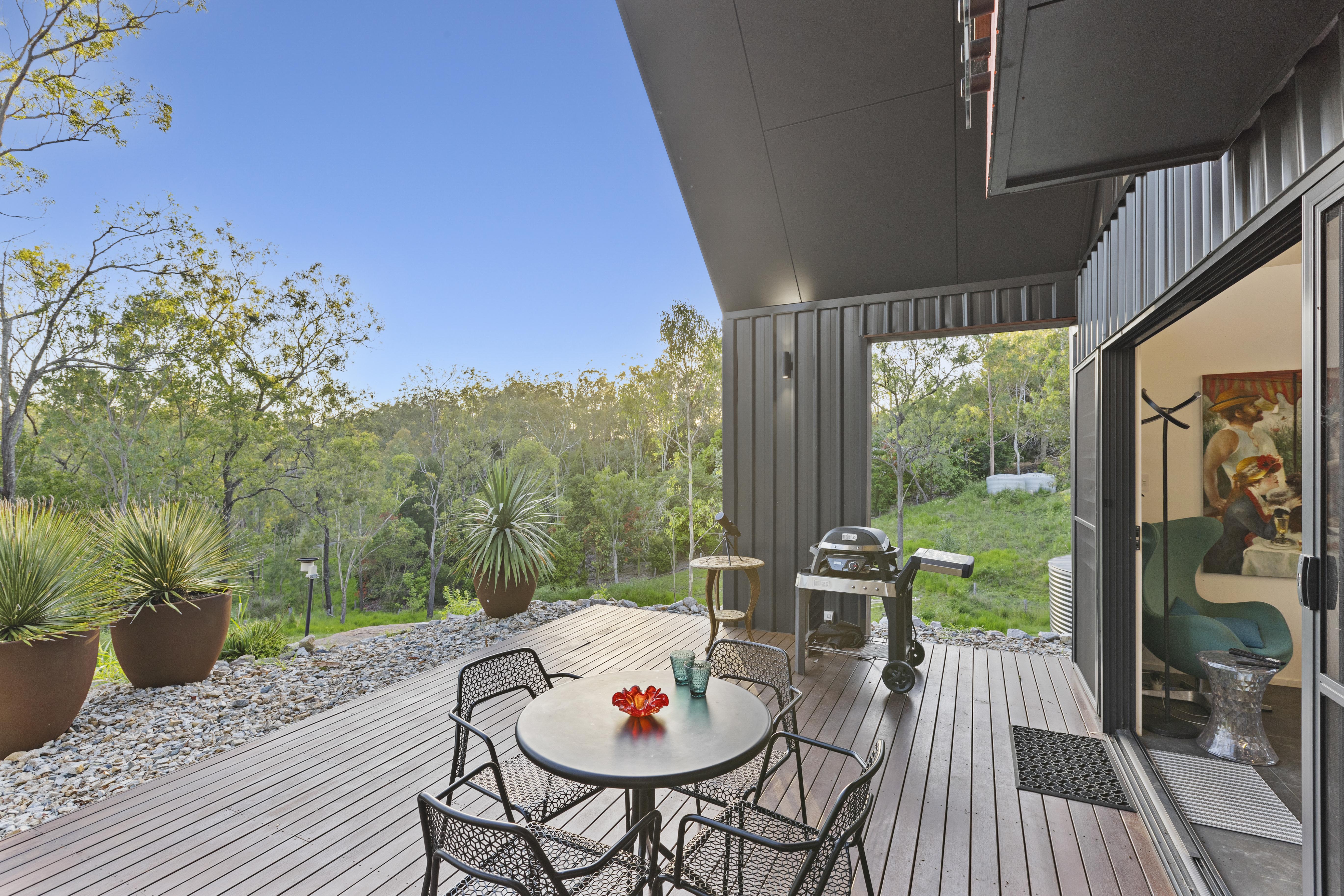 9 Ridge Street, Esk For Sale by Farmbuy.com - image 11