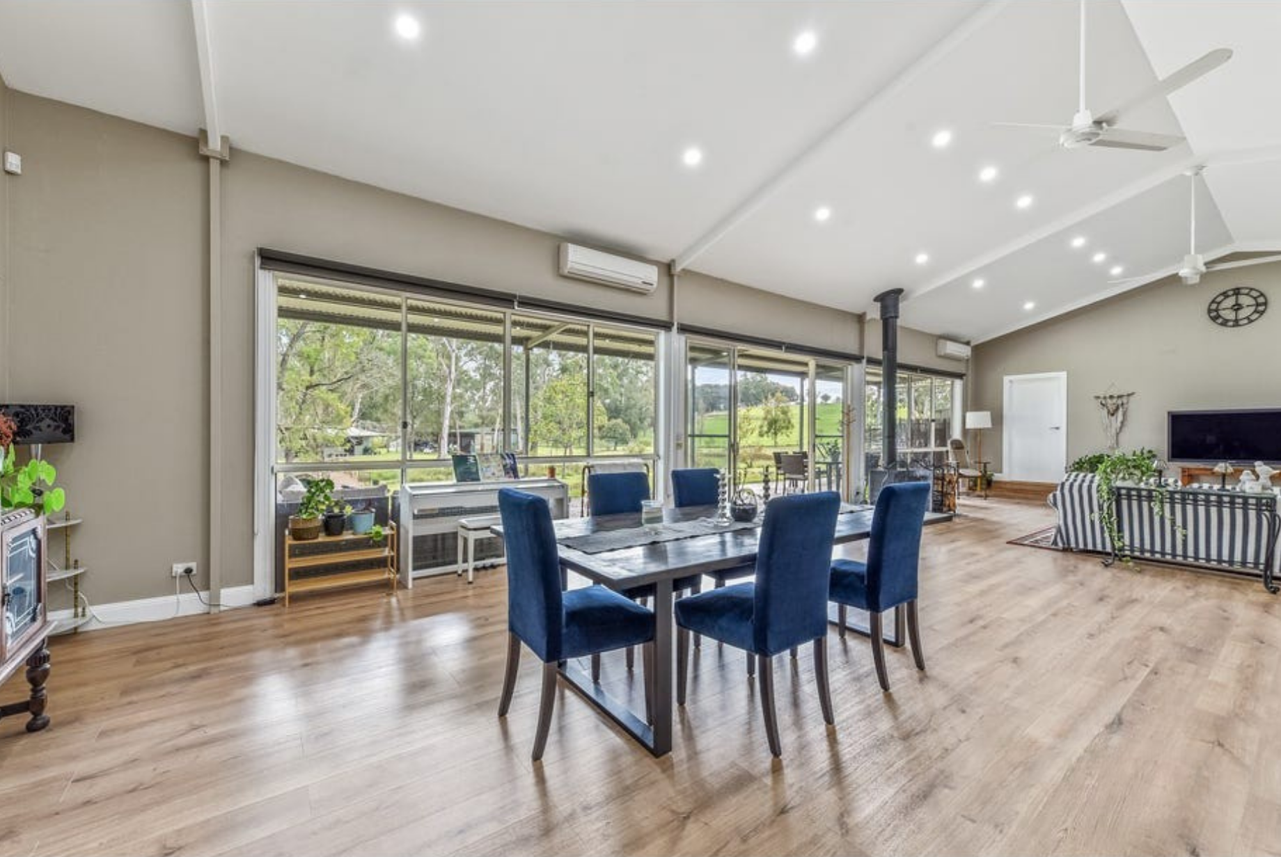 29 Adam View Court, Tanjil South For Sale by Farmbuy.com - image 25