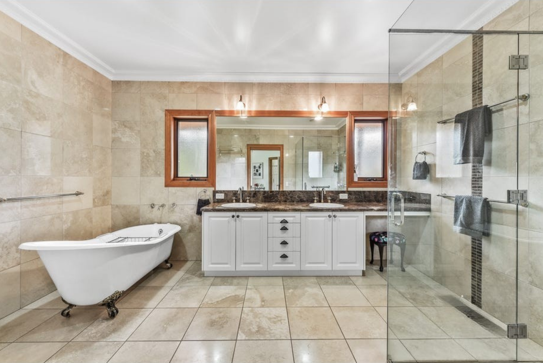 29 Adam View Court, Tanjil South For Sale by Farmbuy.com - image 11