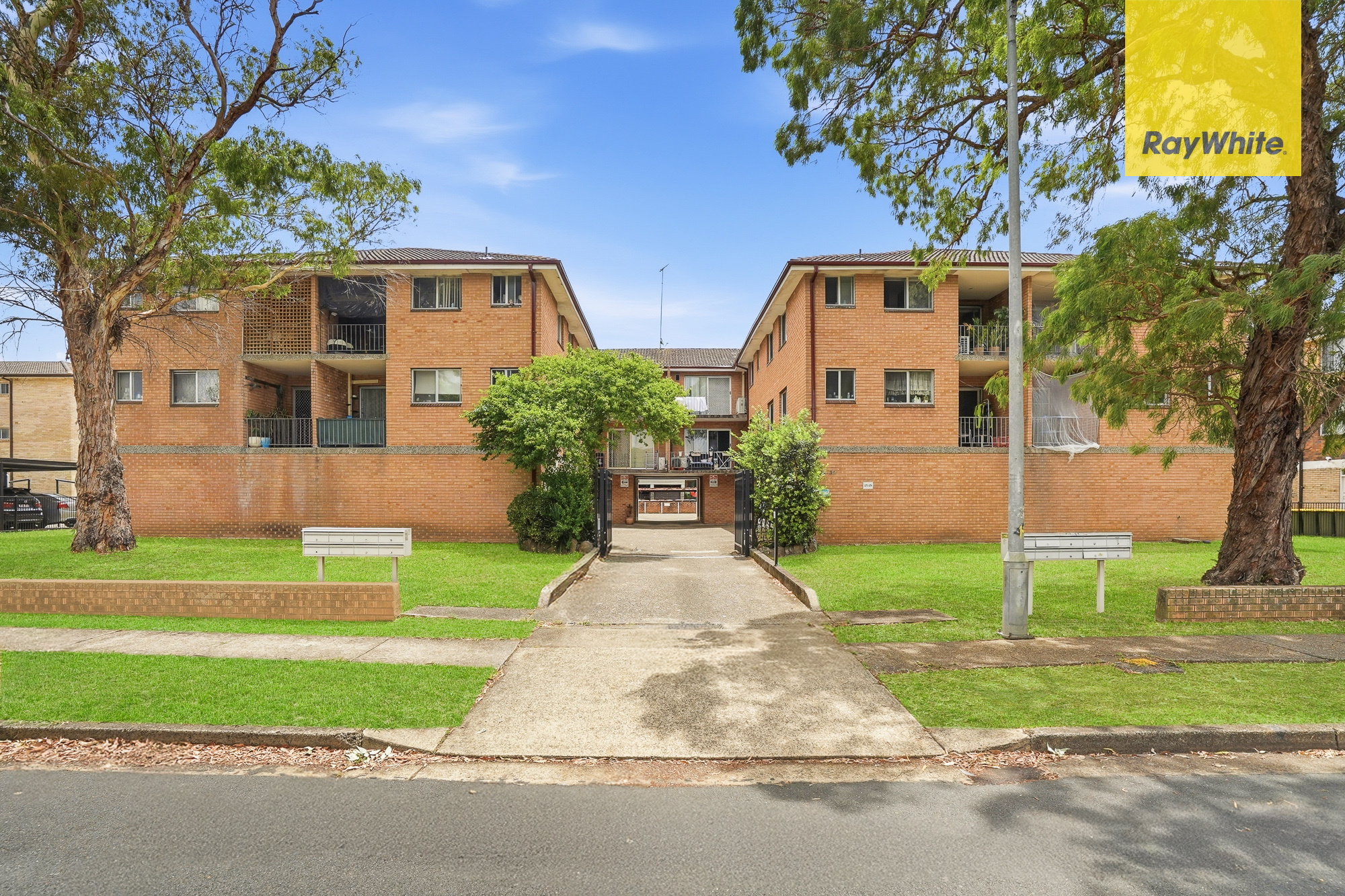 8/25, MERRYLANDS, New South Wales