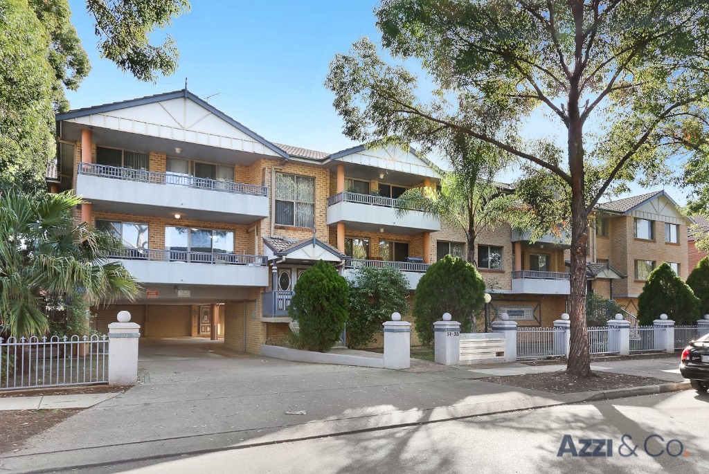 8/31-35, MERRYLANDS, New South Wales