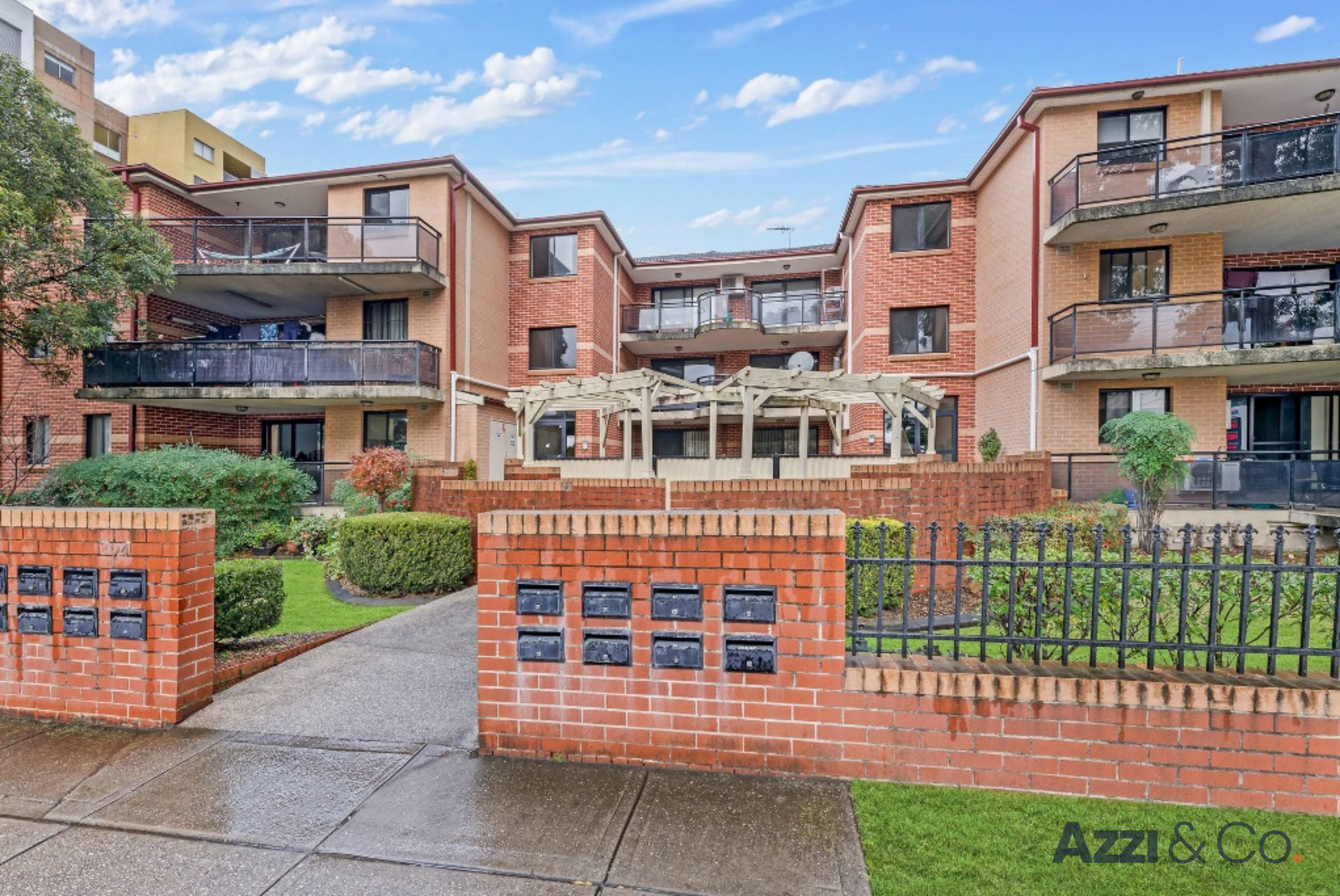 1/290, MERRYLANDS, New South Wales