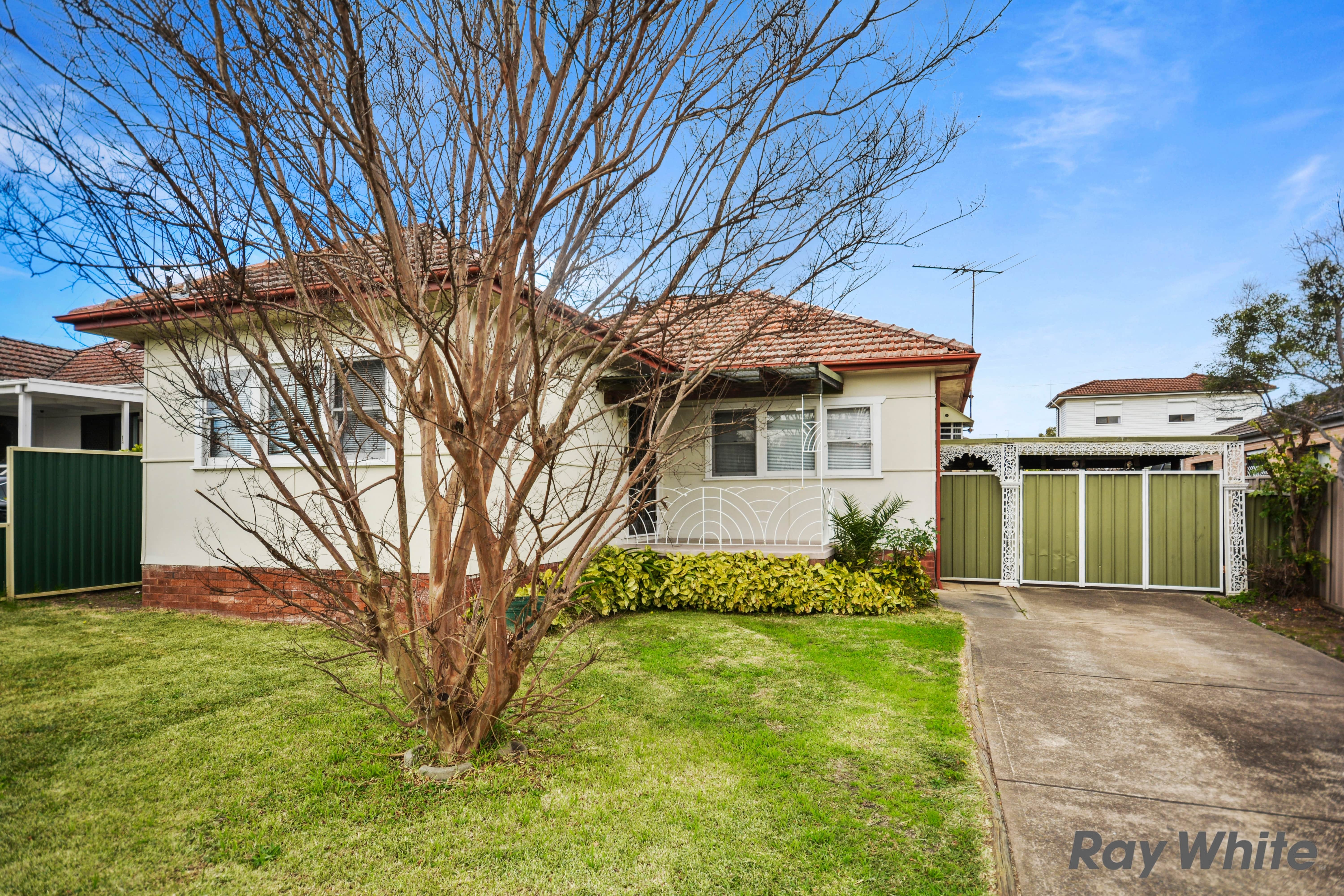 20, MERRYLANDS, New South Wales