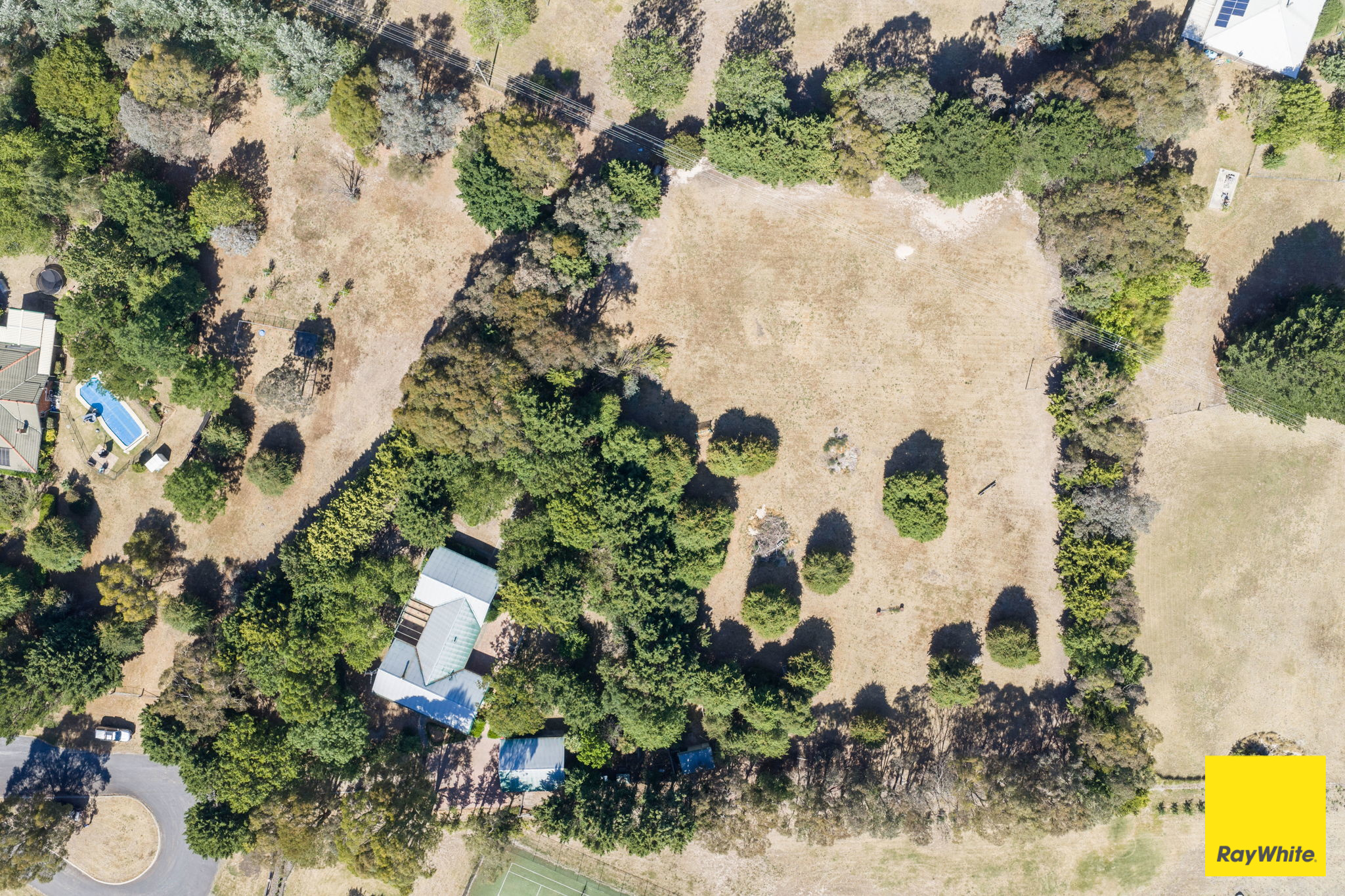 13 Elmslea Drive, Bungendore For Sale by Farmbuy.com - image 18