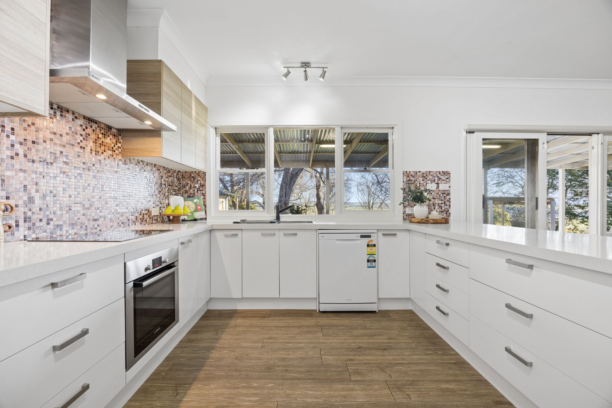 "Windamere", 11 Shearsby Crescent, Yass Auction by Farmbuy.com - image 17
