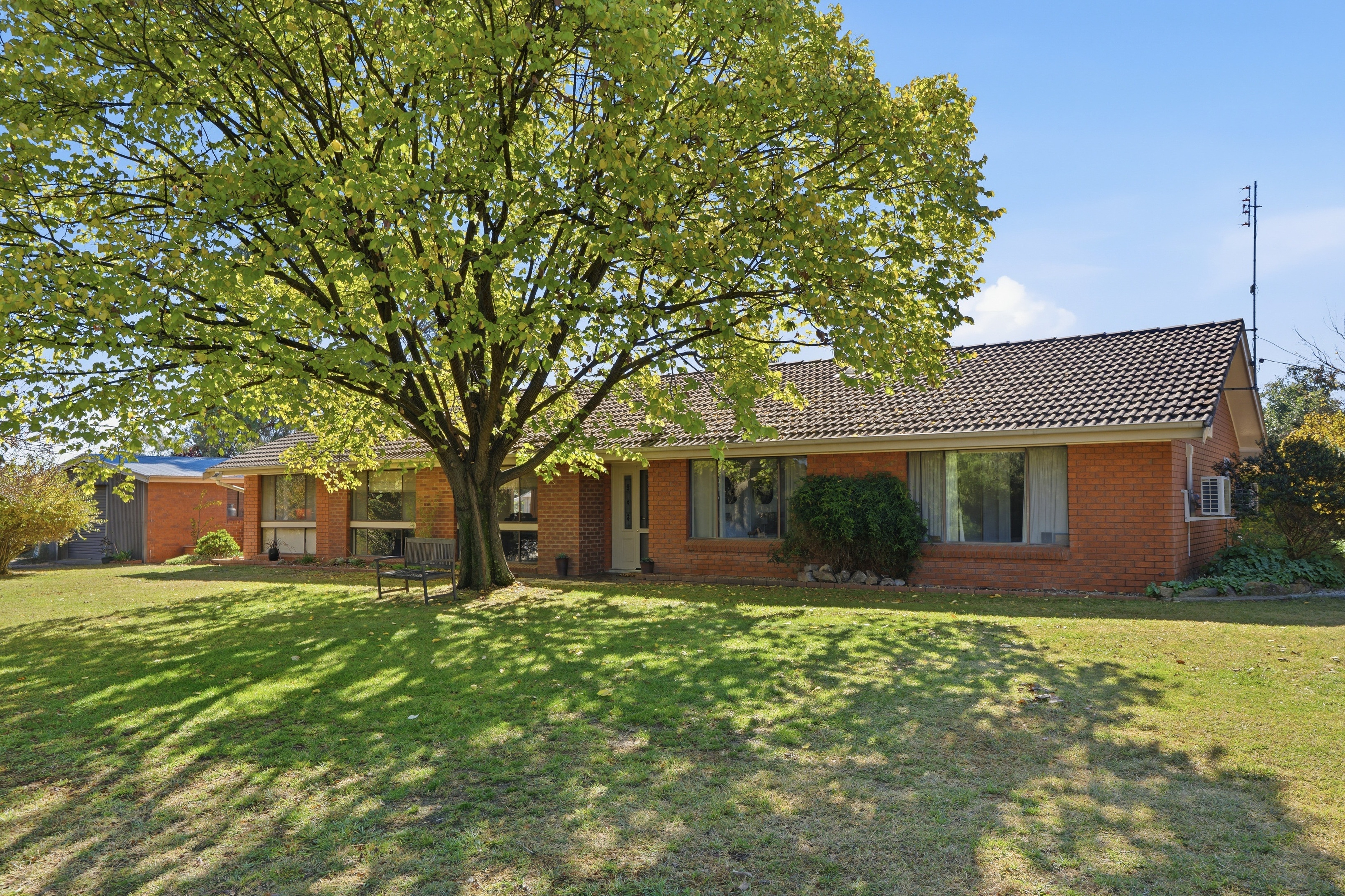 1460 Ophir Road, Rock Forest NSW 2795