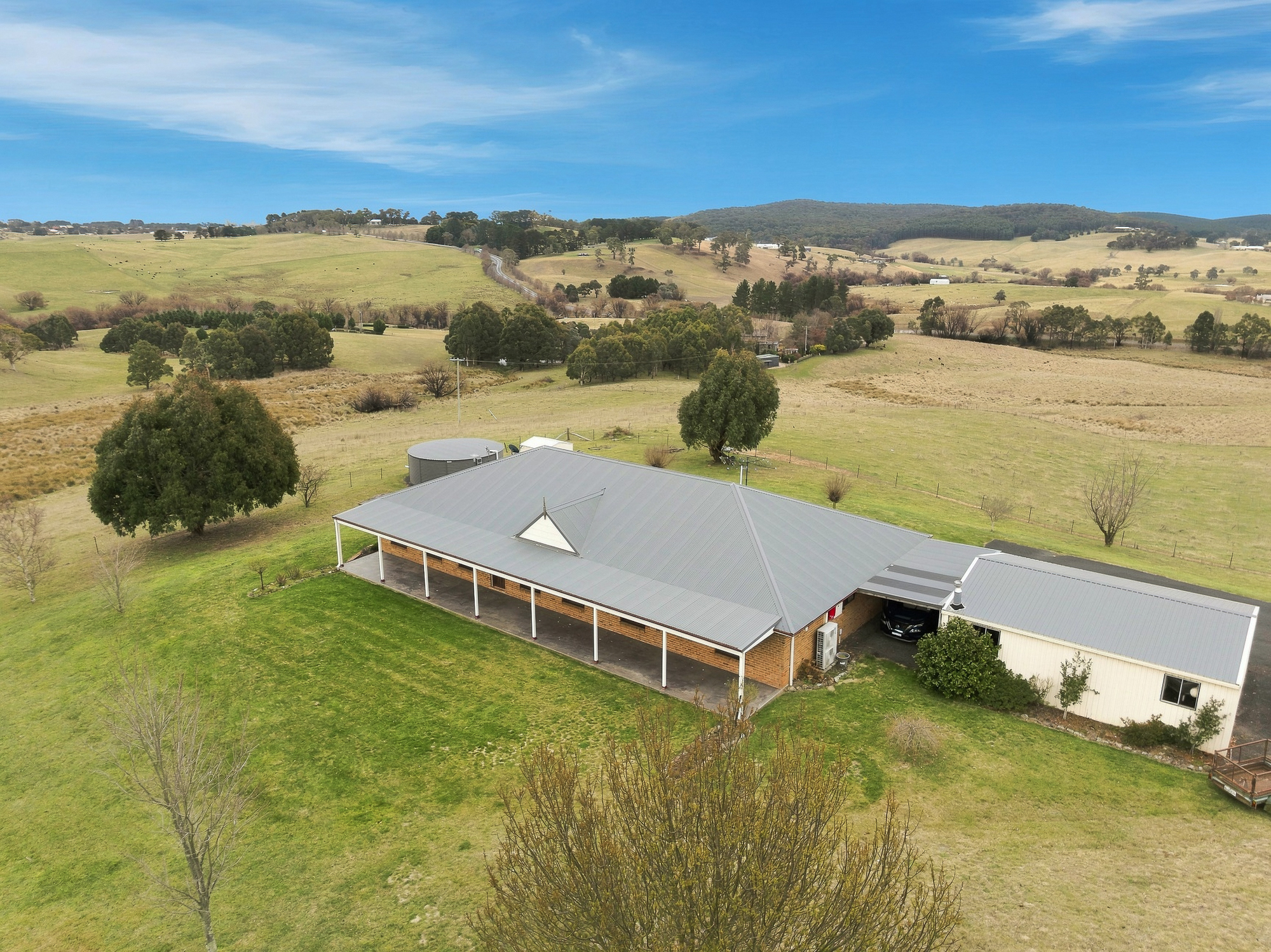 Farm Auction - NSW - Oberon - 2787 - Stunning Home with Space, Privacy and Views!! 
