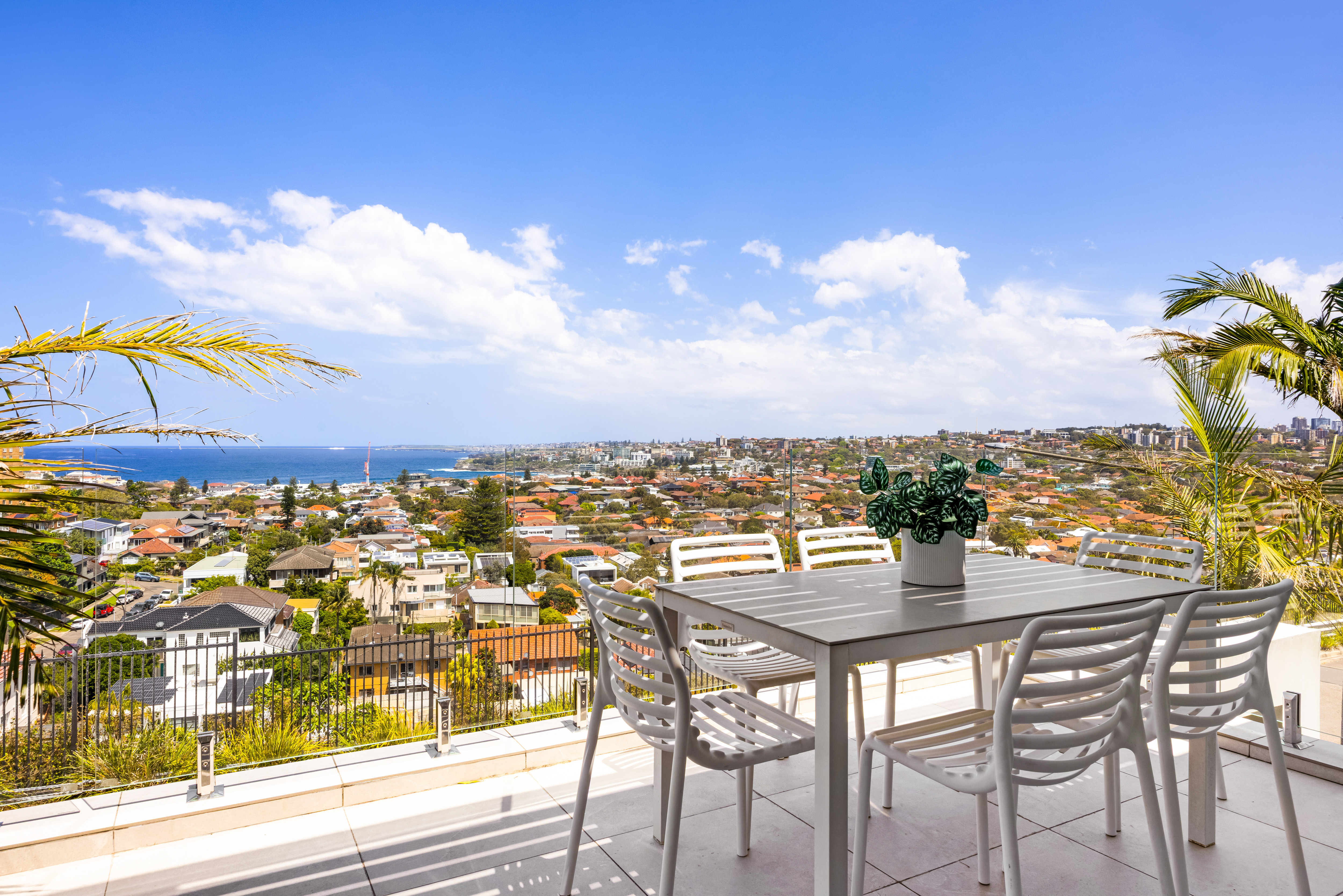 2/4-12 Cadigal Place, Dover Heights - Image 1