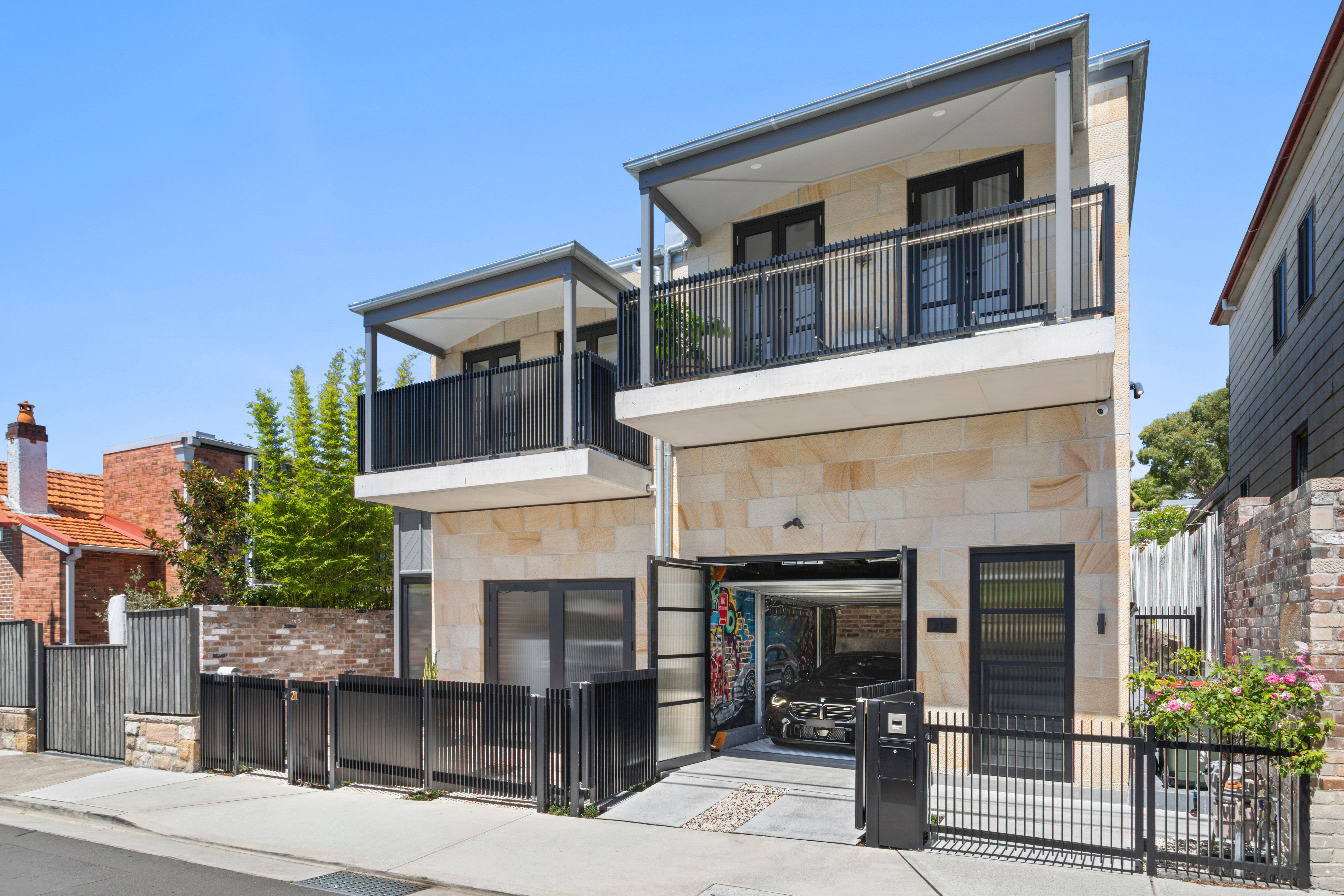 2B Caroline Street, Balmain - Thumbnail 2