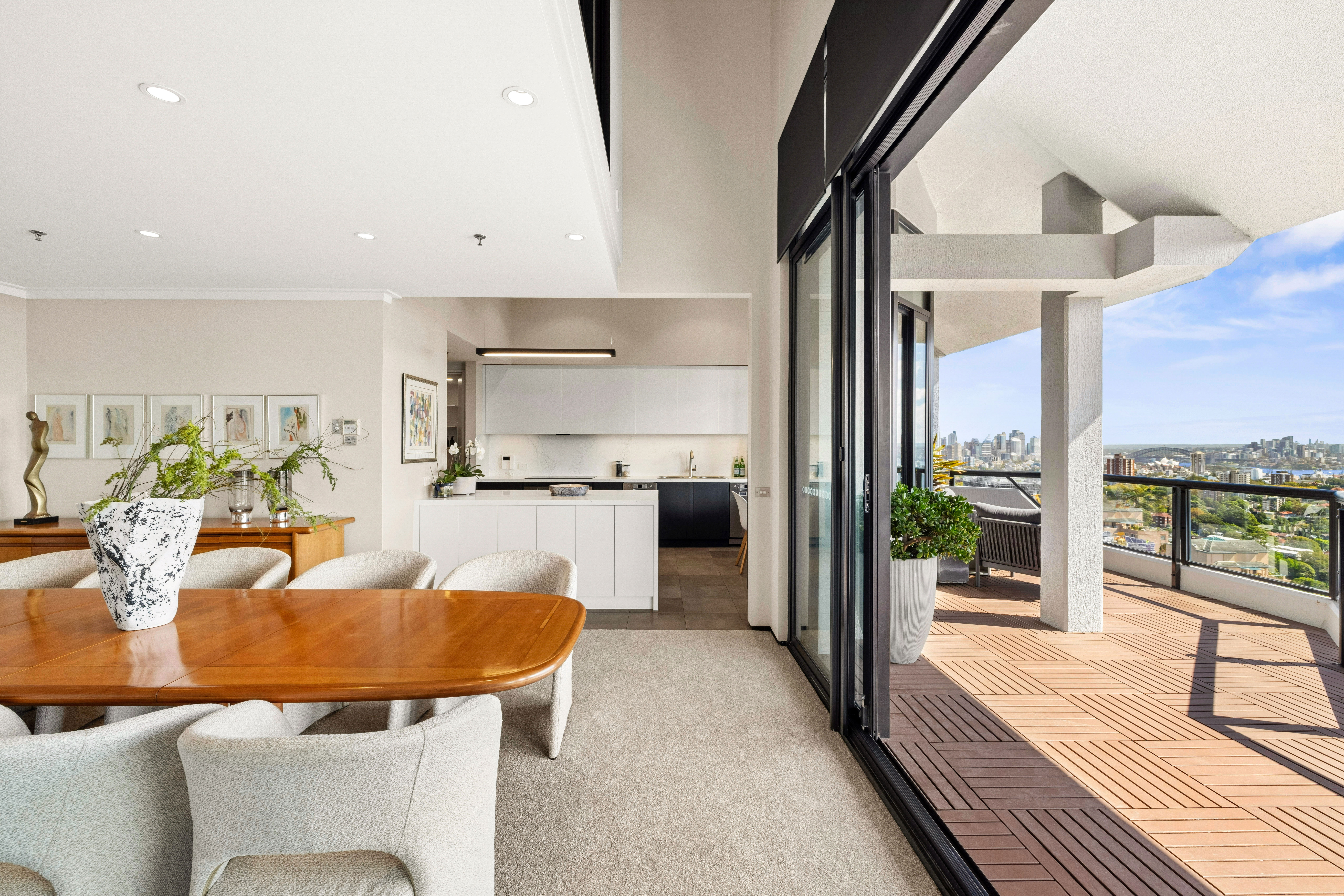 2804/83-85 Spring Street, Bondi Junction - Image 1