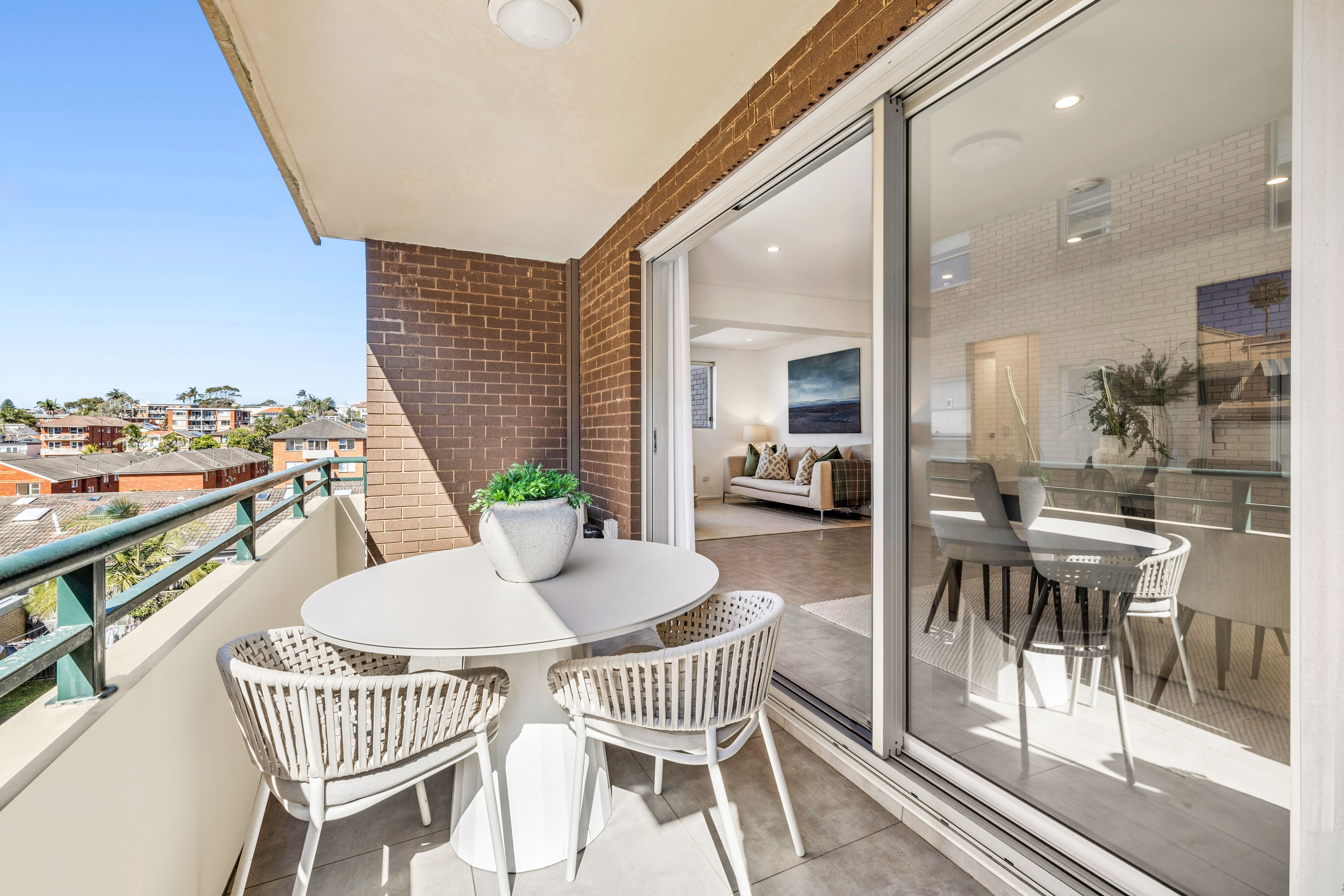 2/23-27 Diamond Bay Road, Vaucluse - Image 1
