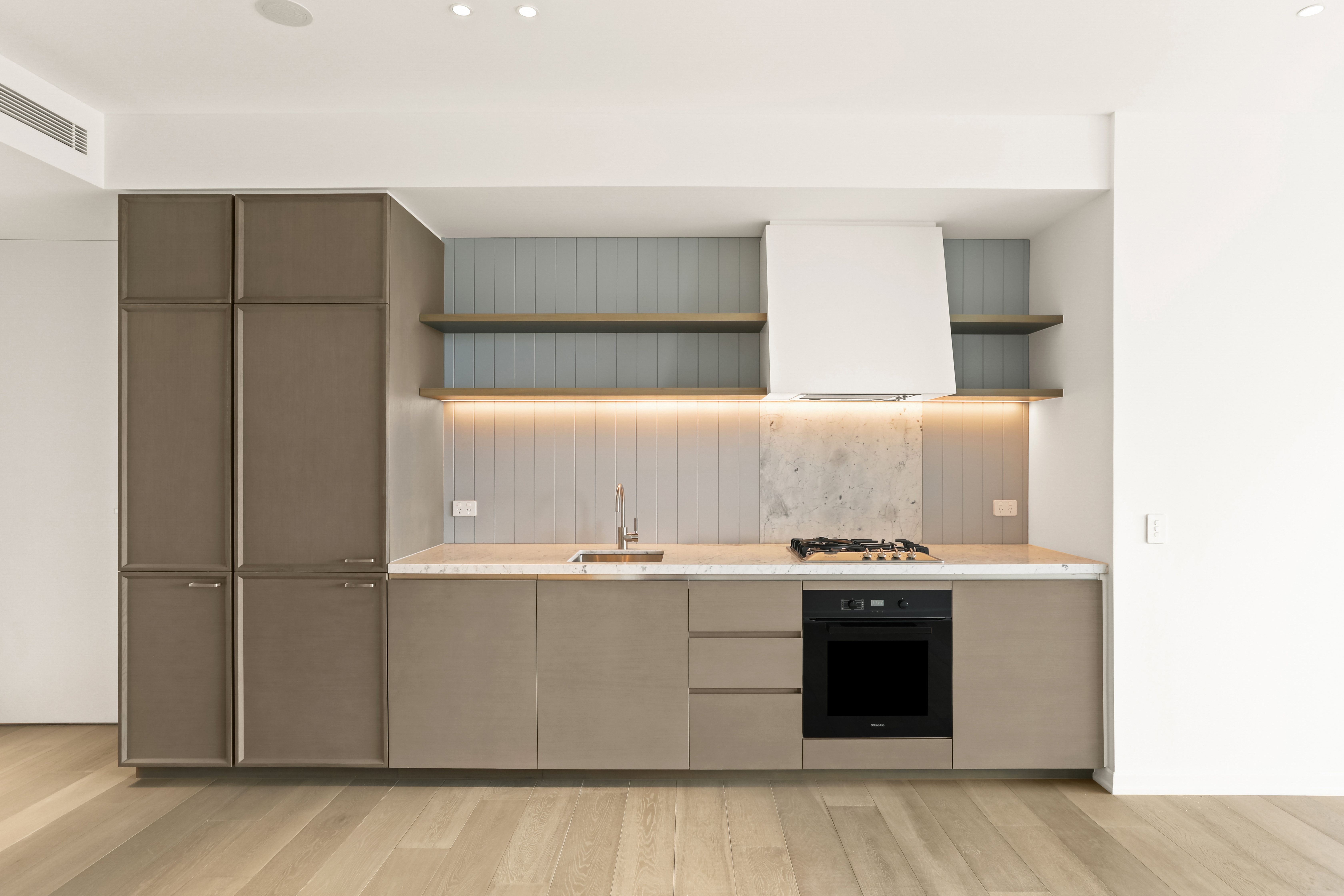 901/300 Oxford Street, Bondi Junction - Image 1
