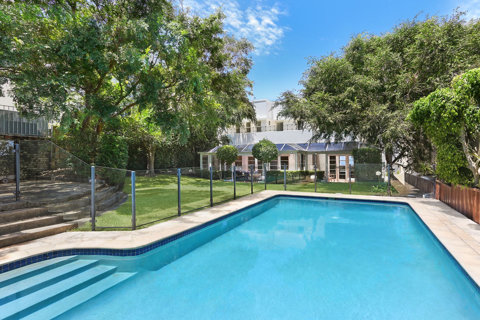 7 Loombah Road
