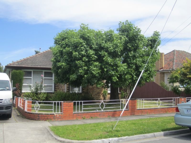 2 Purdy Avenue, Dandenong - Image 1