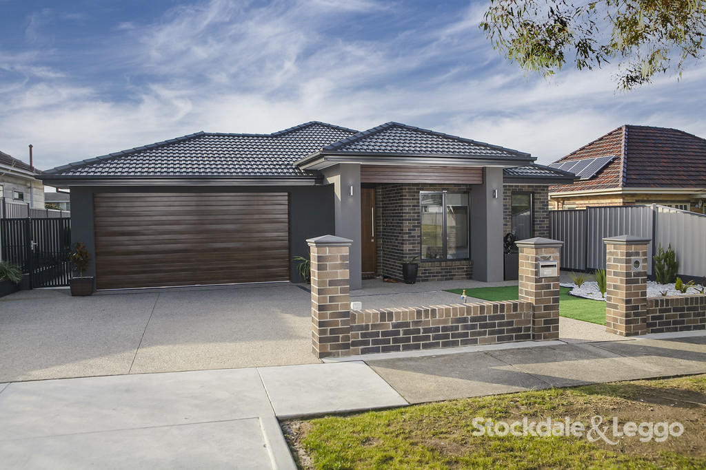 5 Grace Avenue, Dandenong VIC