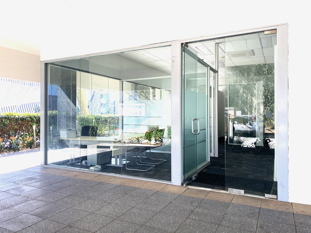 Unique Location Office / Retail Shop for Lease or Sale