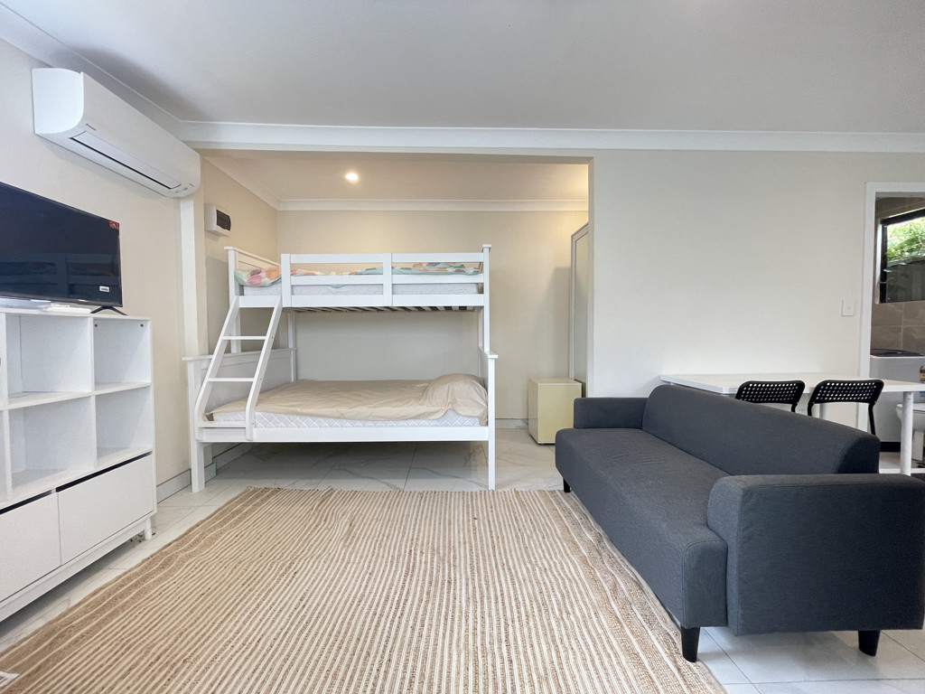 Comfortable & Convenient Studio Living in Rockdale
