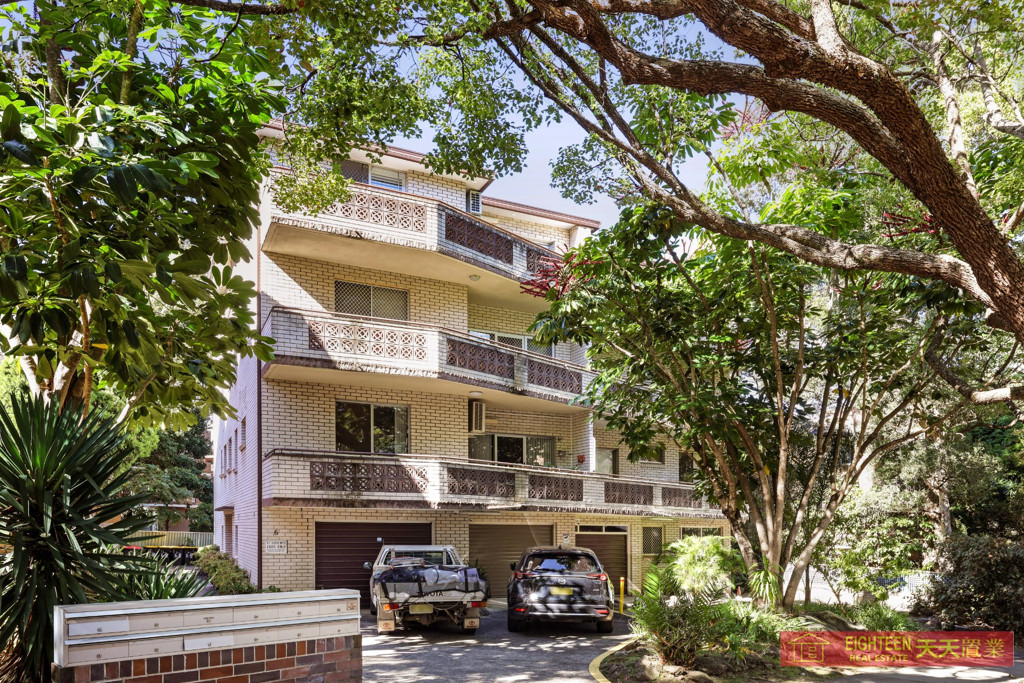 Perfectly positioned in a quiet yet ultra-convenient location