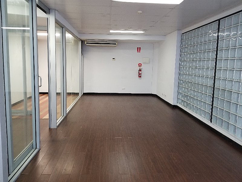 Absolute Convenience Shop or Office For Rent