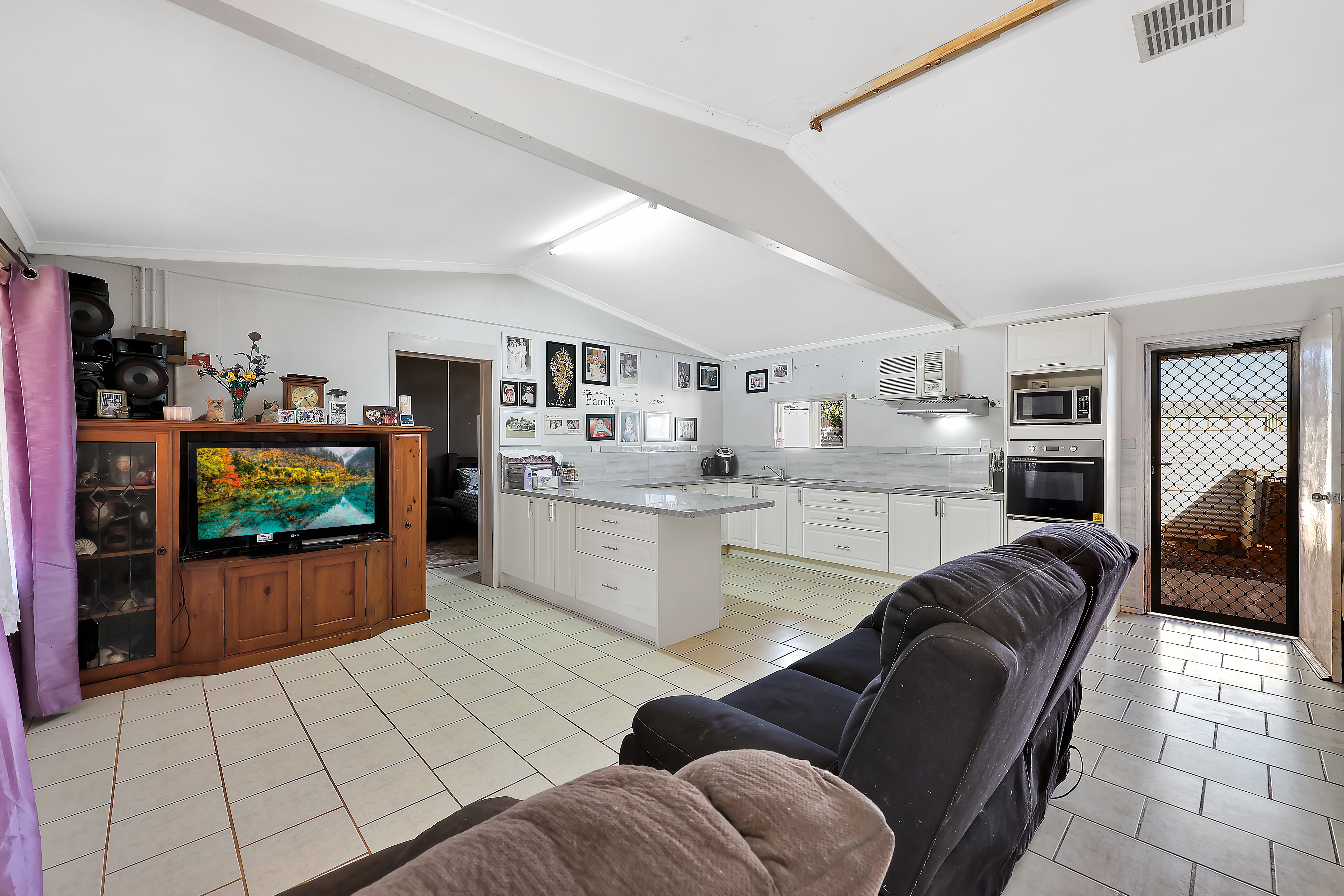 11 Redridge Crescent, Redridge For Sale by Farmbuy.com - image 24