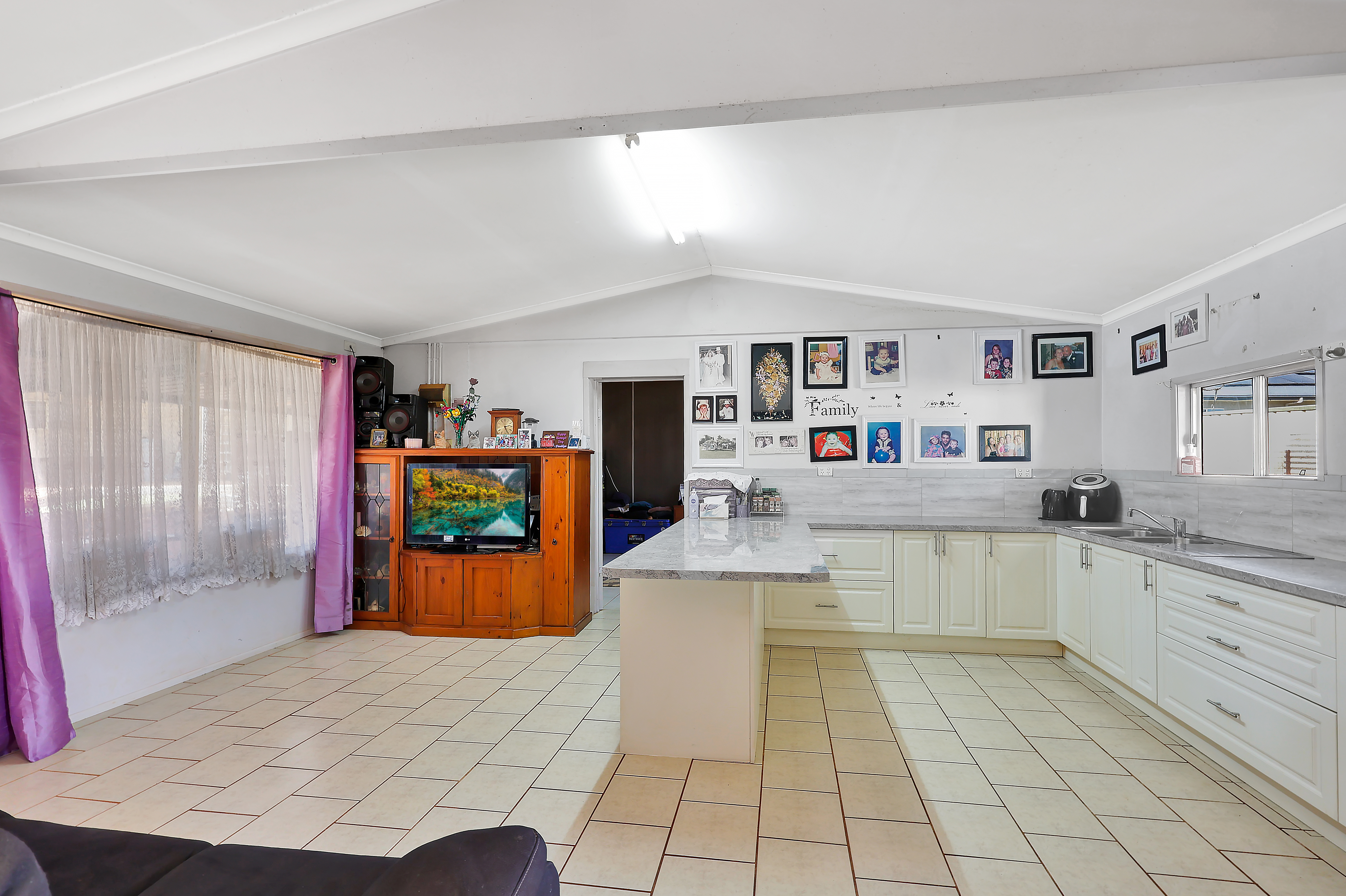 11 Redridge Crescent, Redridge For Sale by Farmbuy.com - image 25