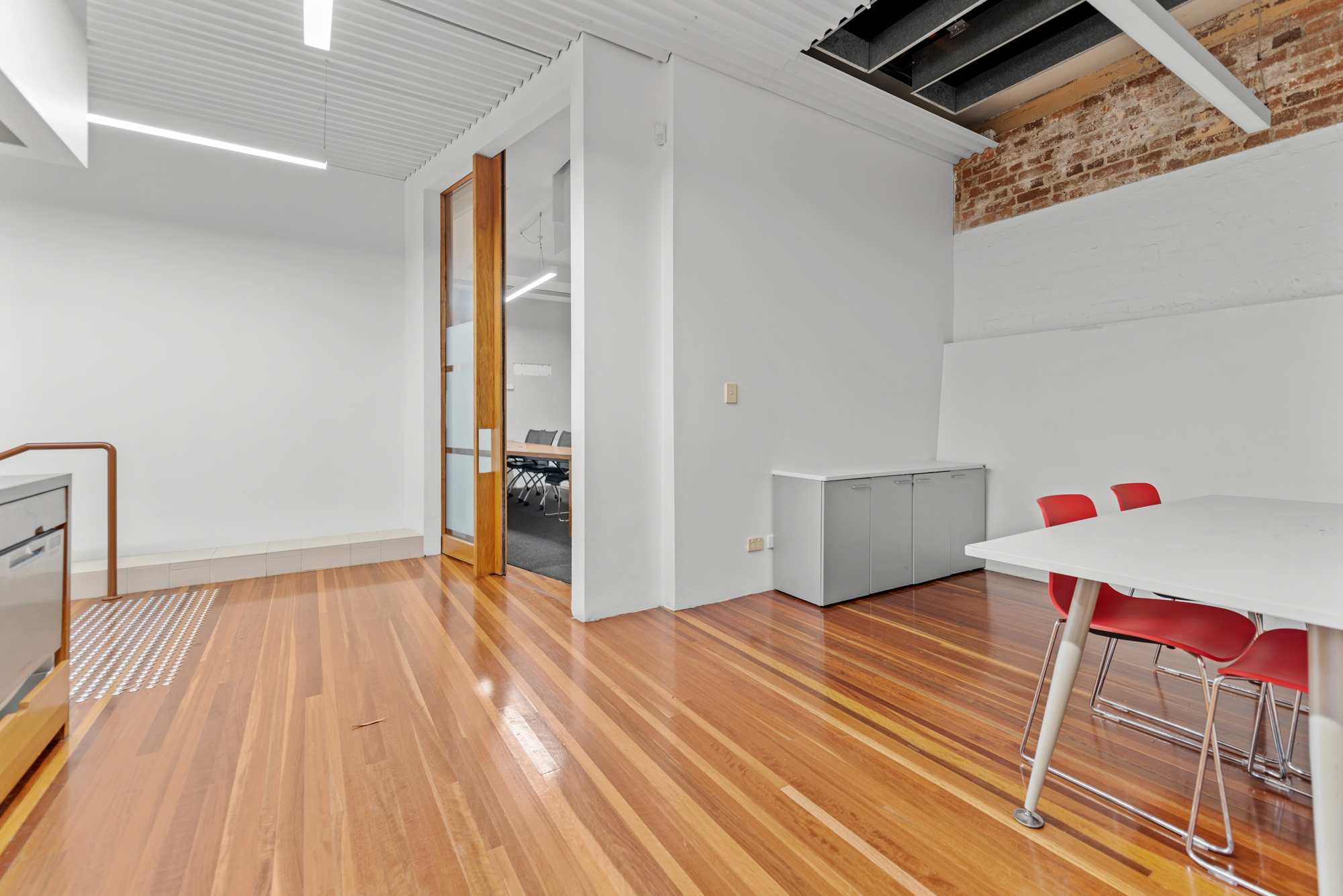 106-108 Bowen Street, Spring Hill — image 17