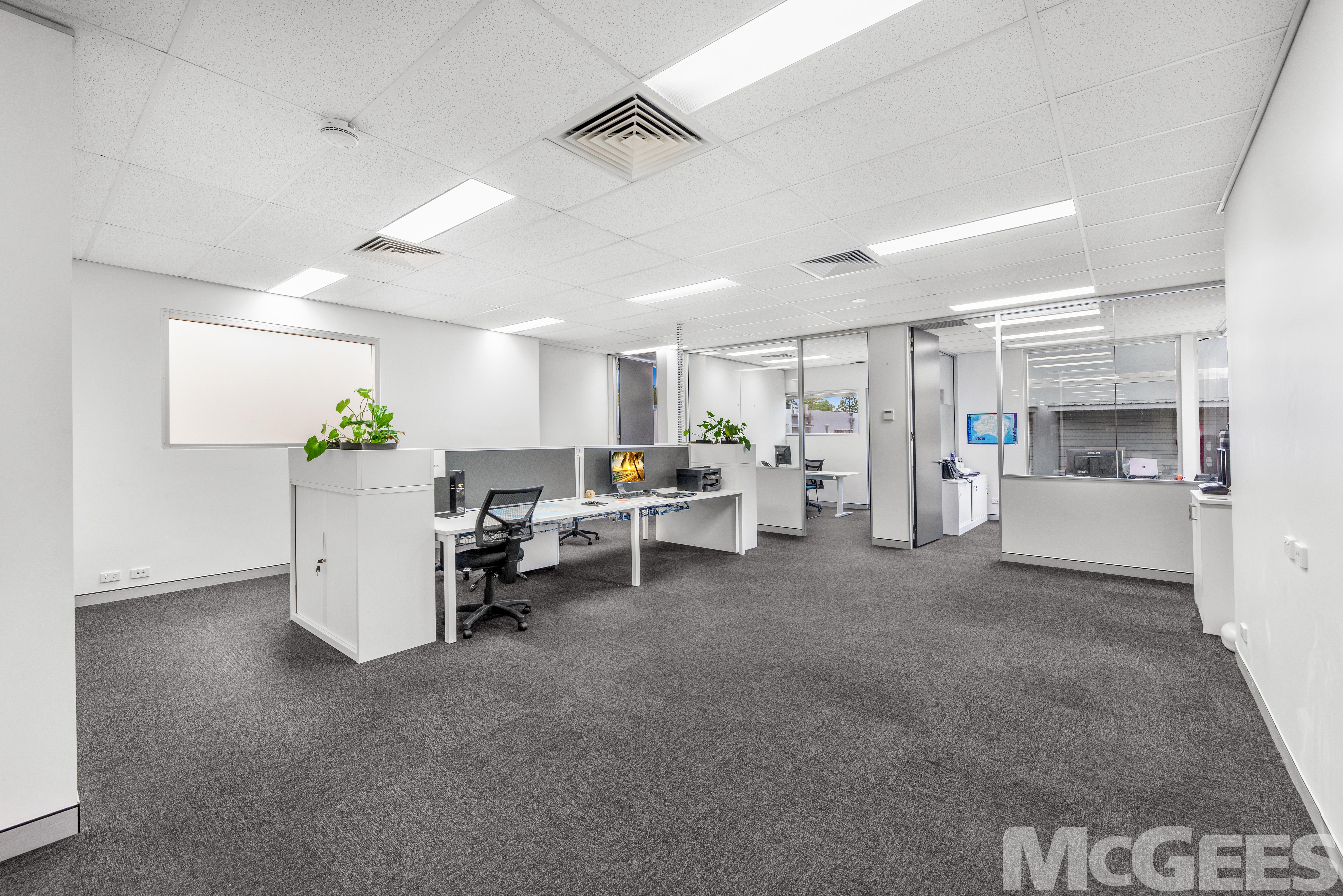 2/160 Lytton Road, Morningside — image 3