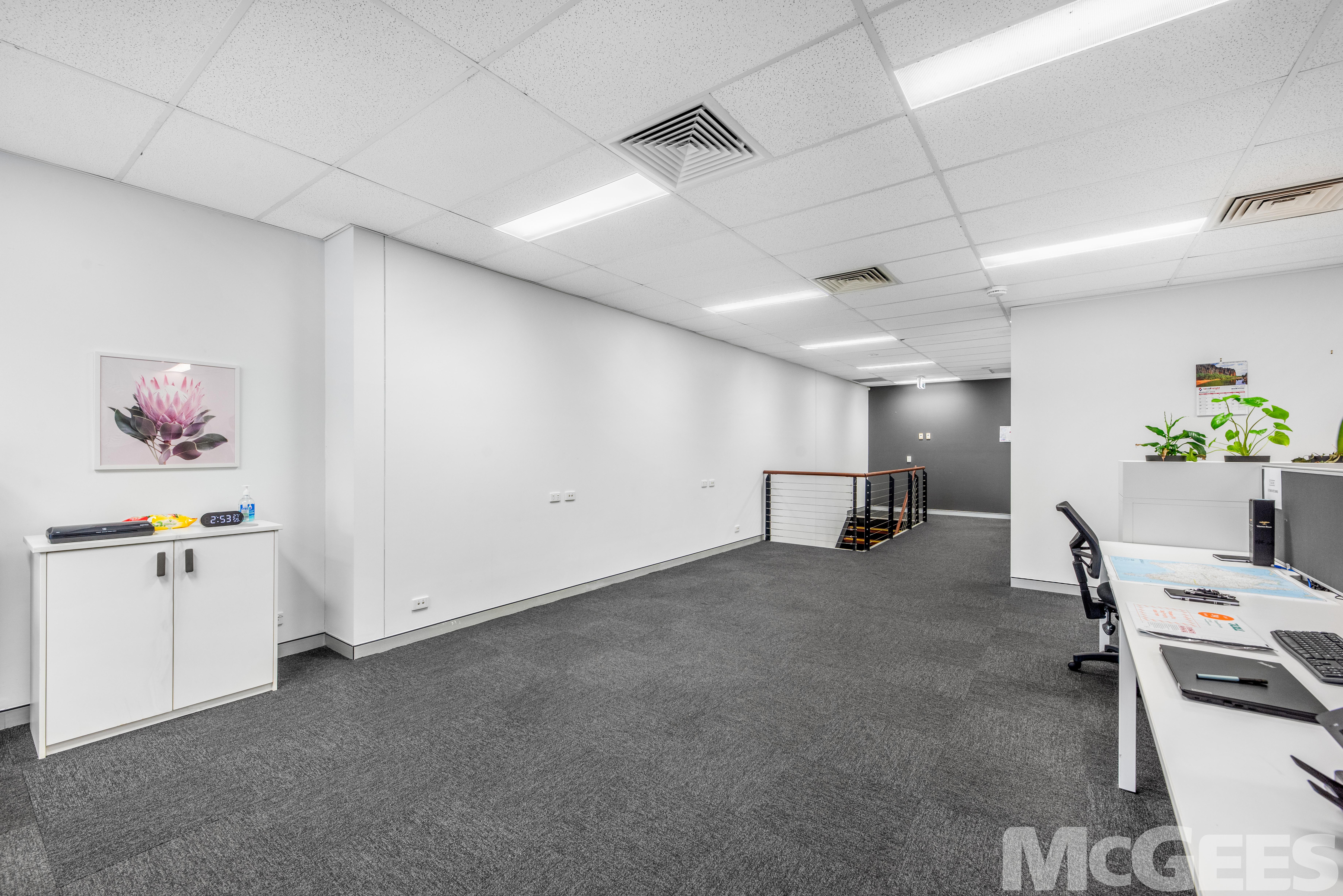 2/160 Lytton Road, Morningside — image 8