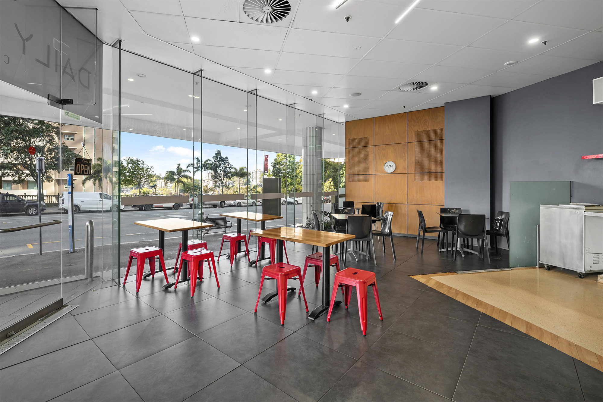 Ground Floor/500 Queen Street, Brisbane City — image 4