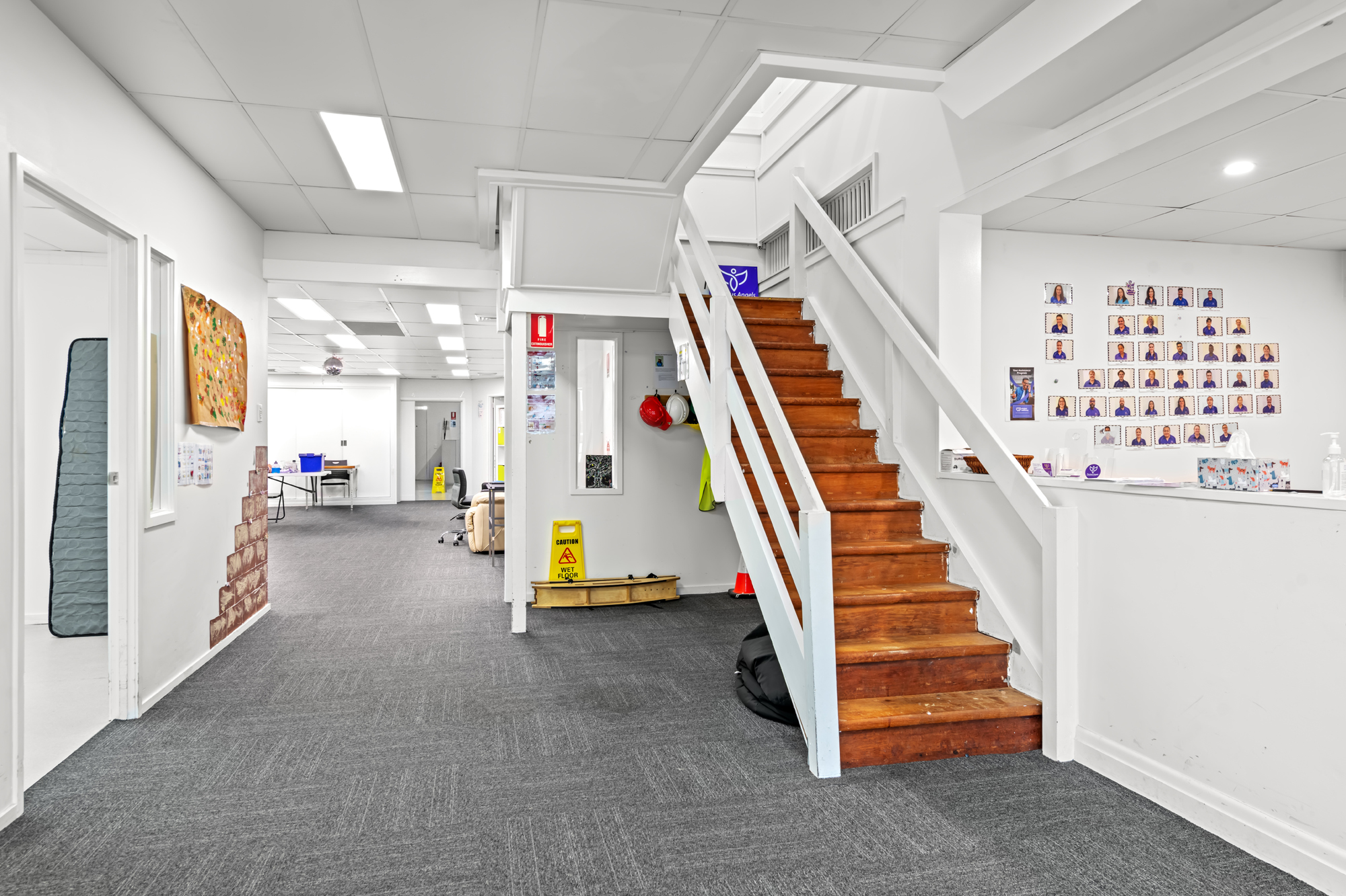 972 Logan Road, Holland Park West — image 16