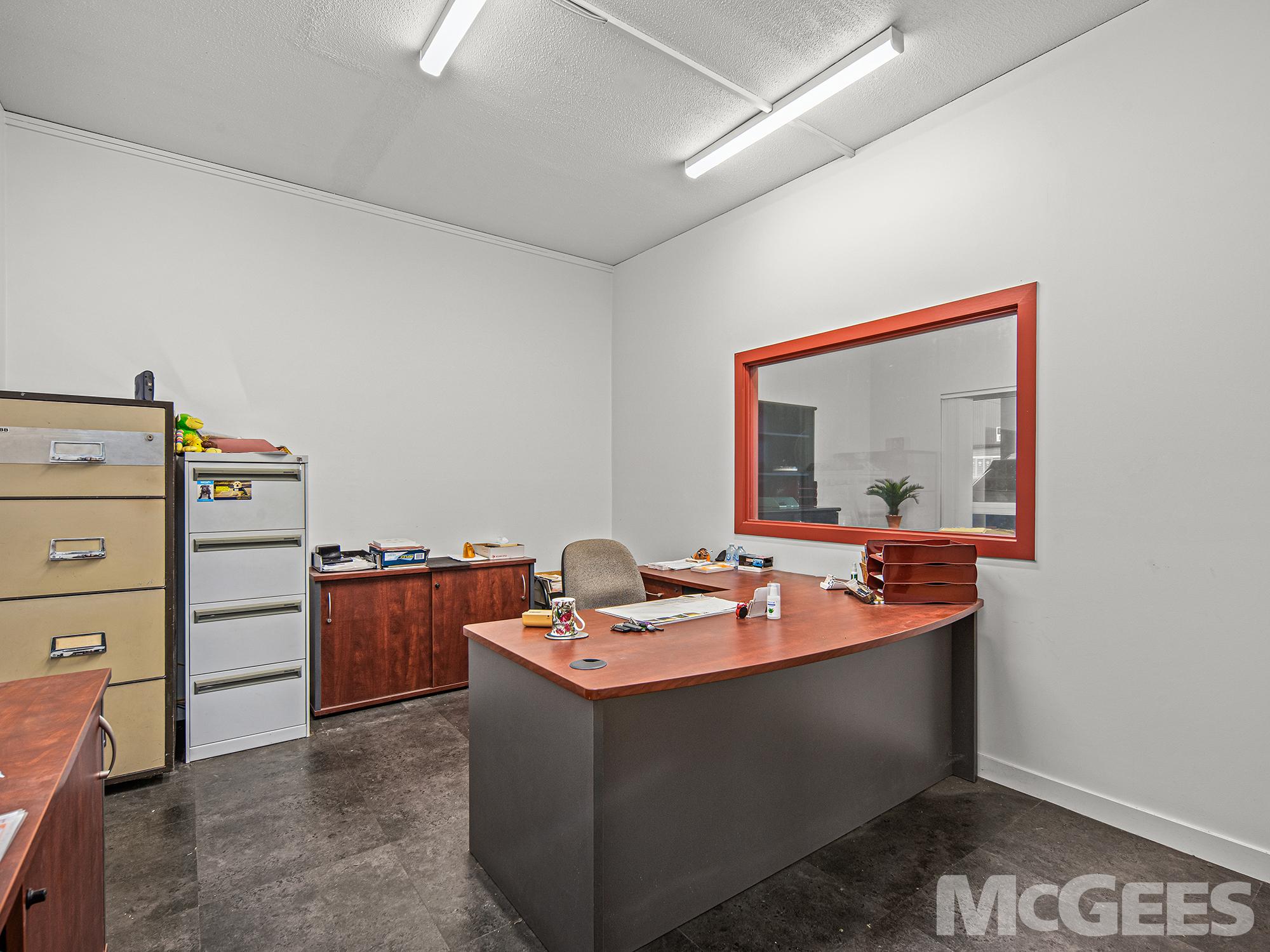 2/61 Holdsworth Street, Coorparoo — image 6