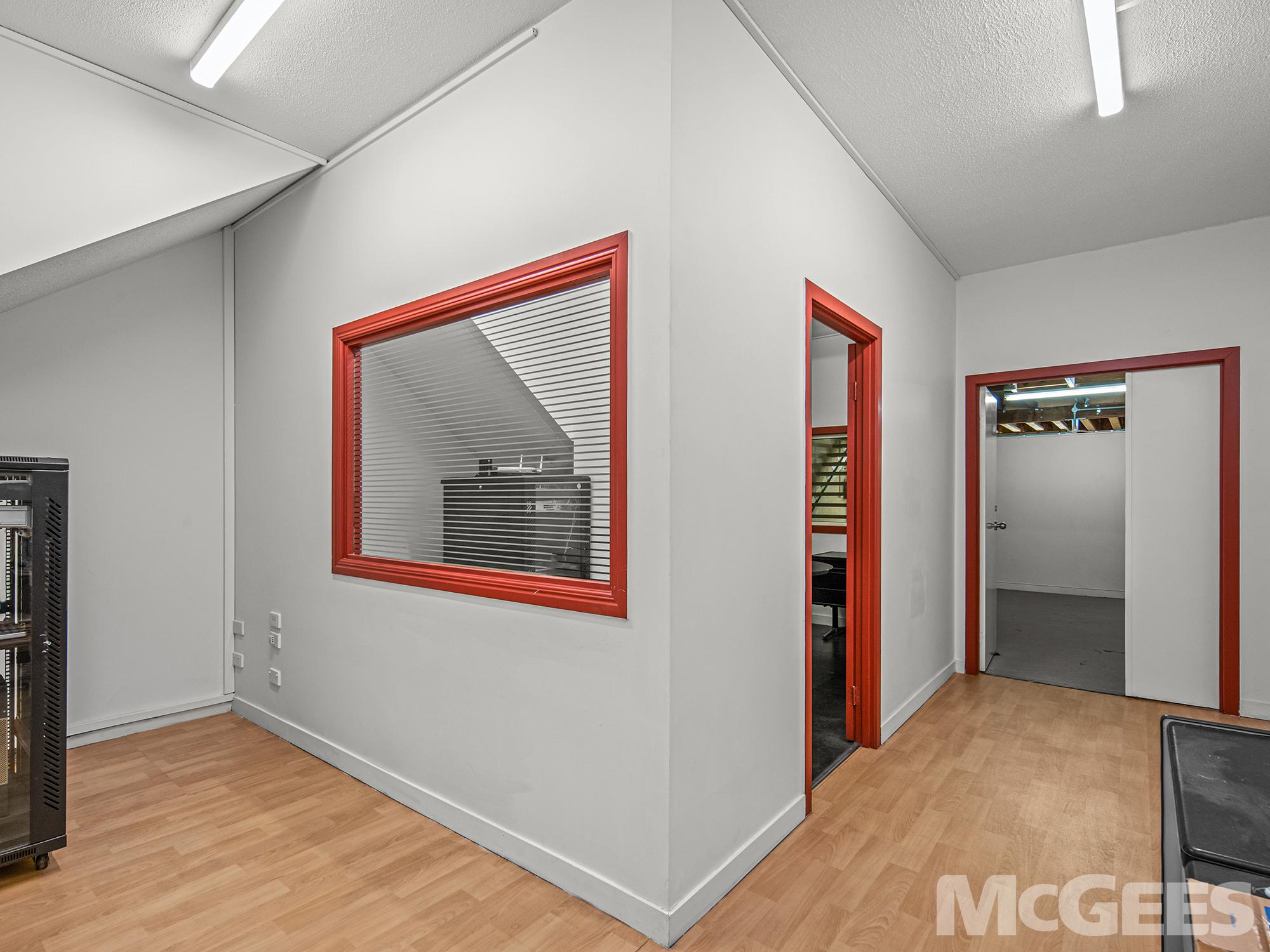2/61 Holdsworth Street, Coorparoo — image 7