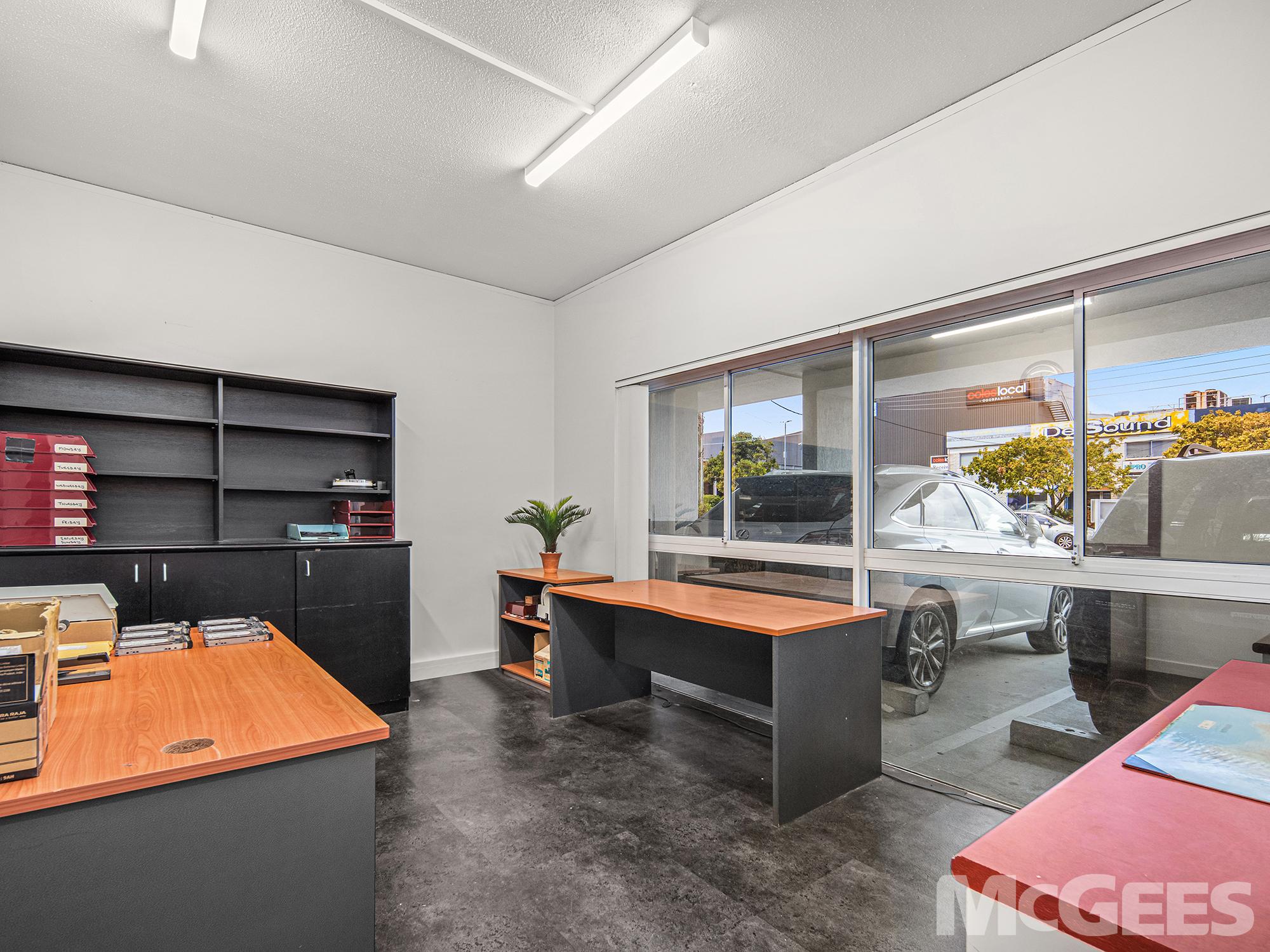 2/61 Holdsworth Street, Coorparoo — image 4