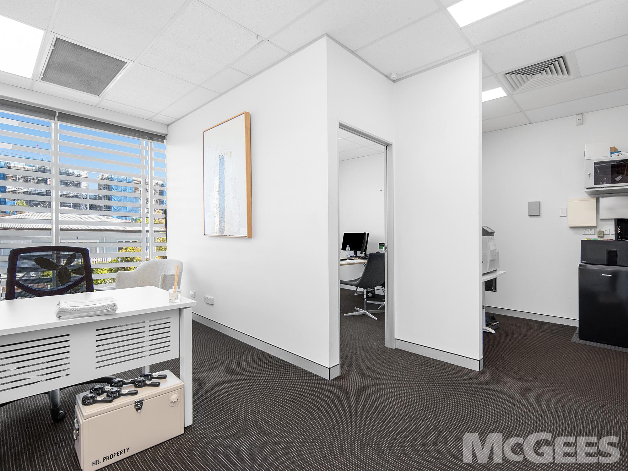 3/8 Mowbray Terrace, East Brisbane — image 5
