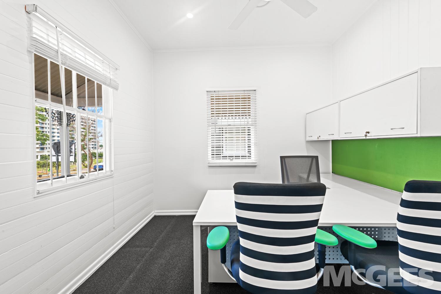 31 Cairns Street, Kangaroo Point — image 9