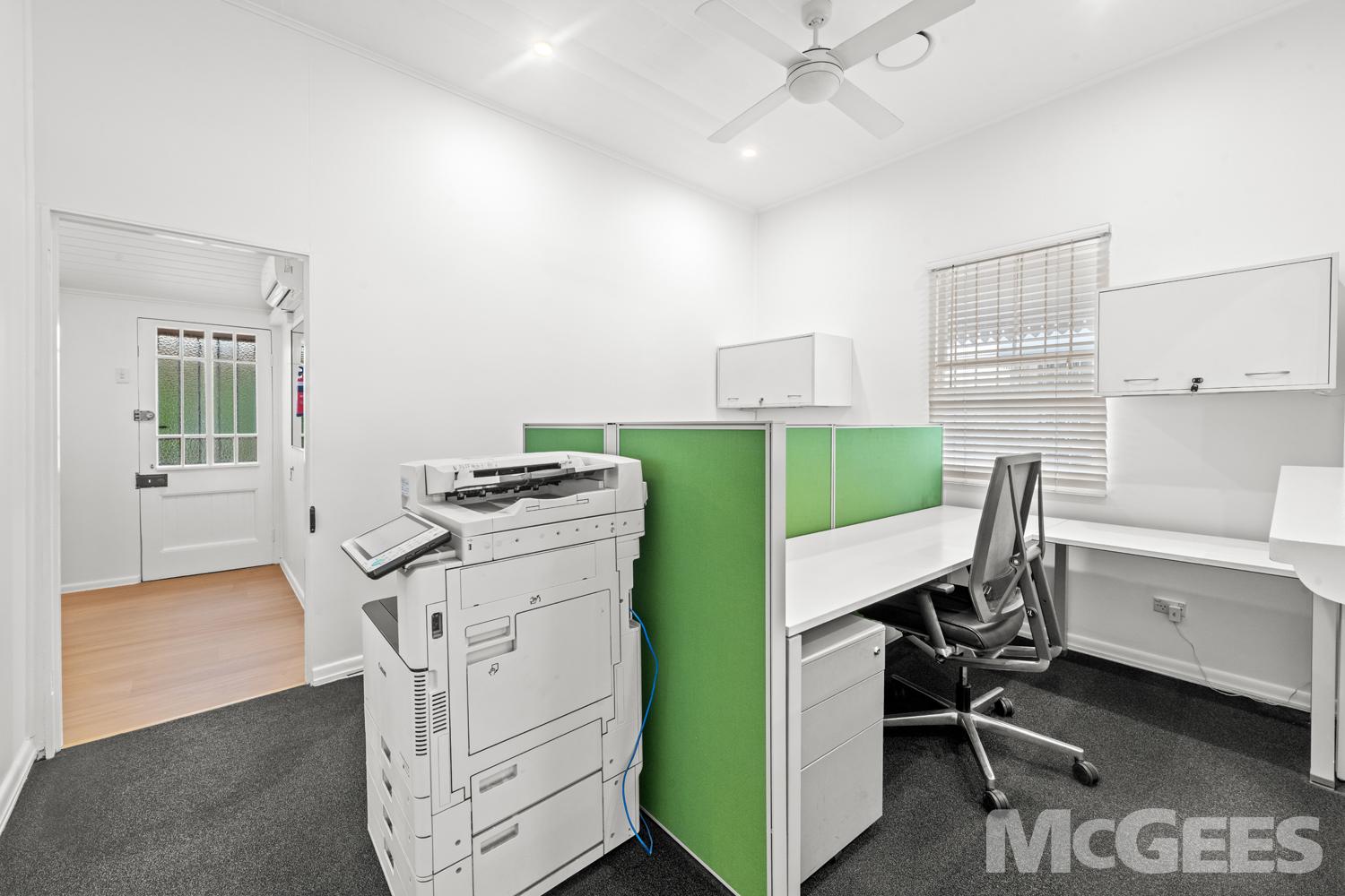 31 Cairns Street, Kangaroo Point — image 8