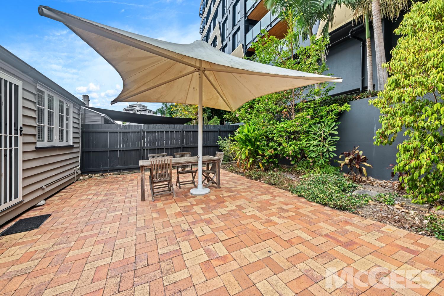 31 Cairns Street, Kangaroo Point — image 15