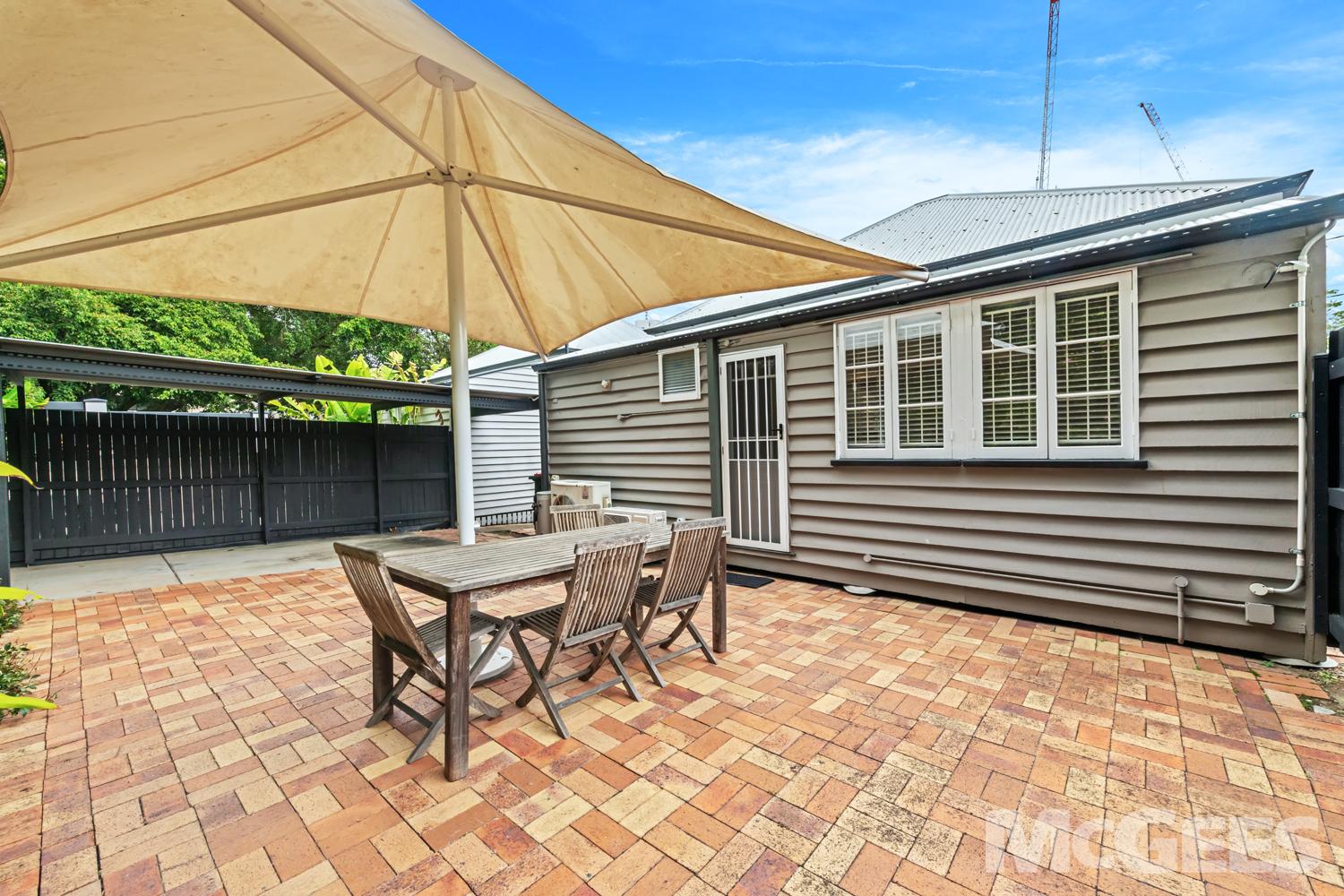31 Cairns Street, Kangaroo Point — image 16