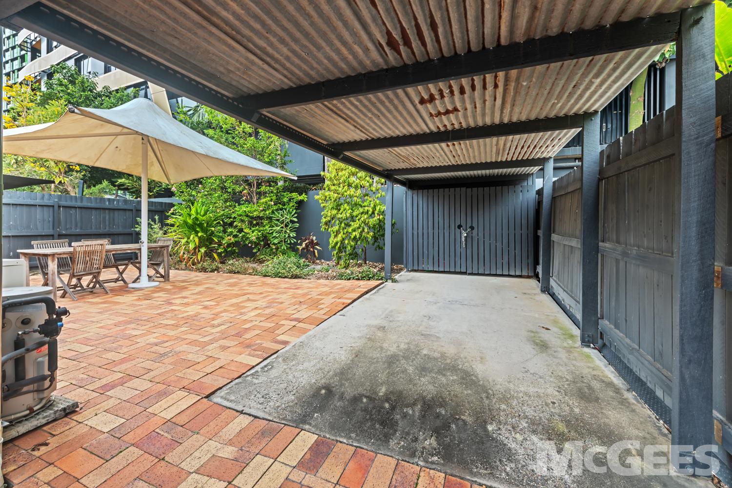 31 Cairns Street, Kangaroo Point — image 17