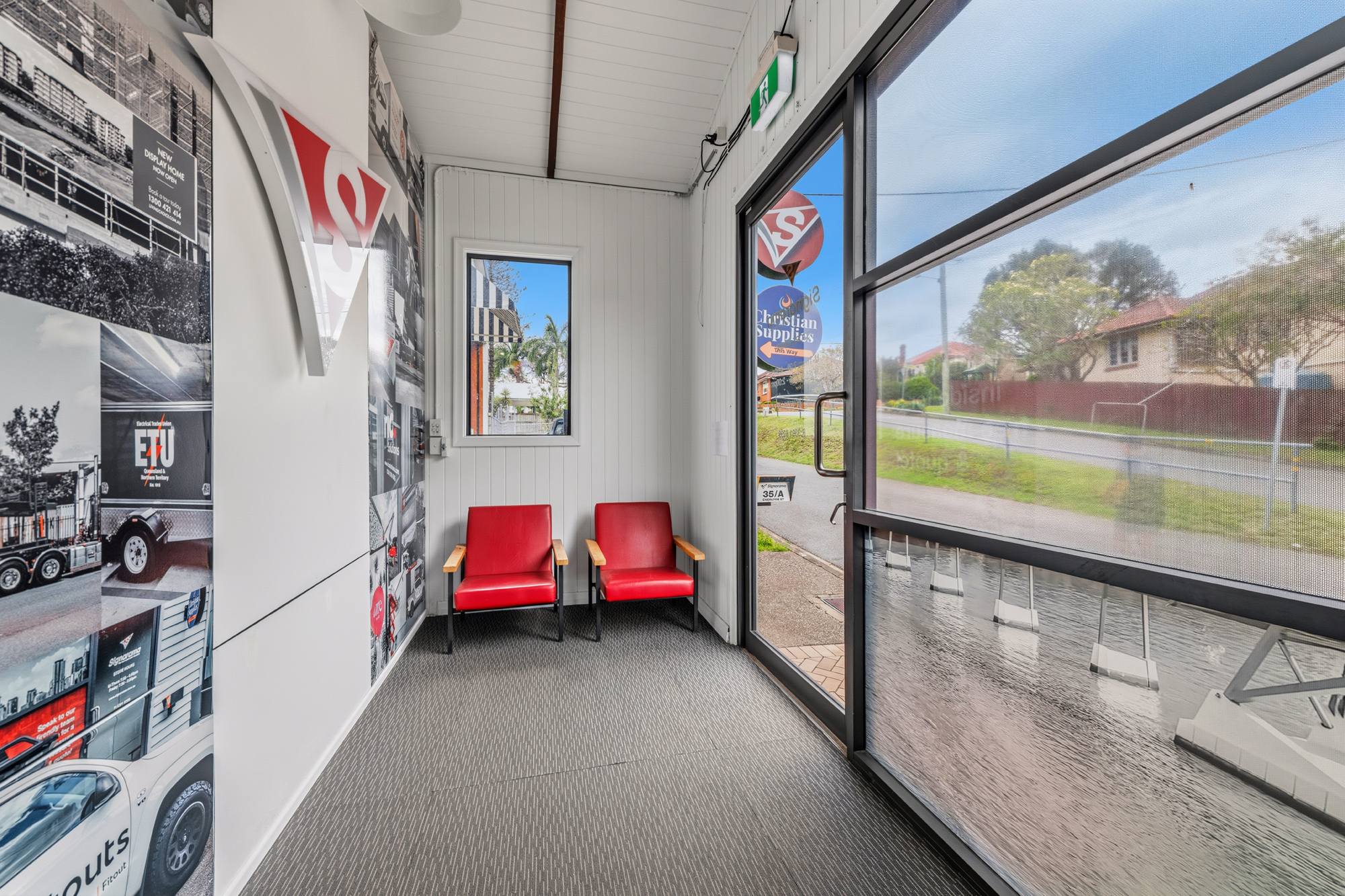 33-35 Chorlton Street, East Brisbane — image 2