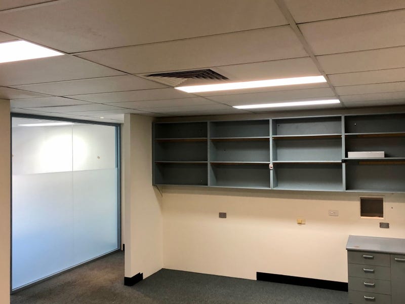 970 Logan Road, Holland Park — image 8