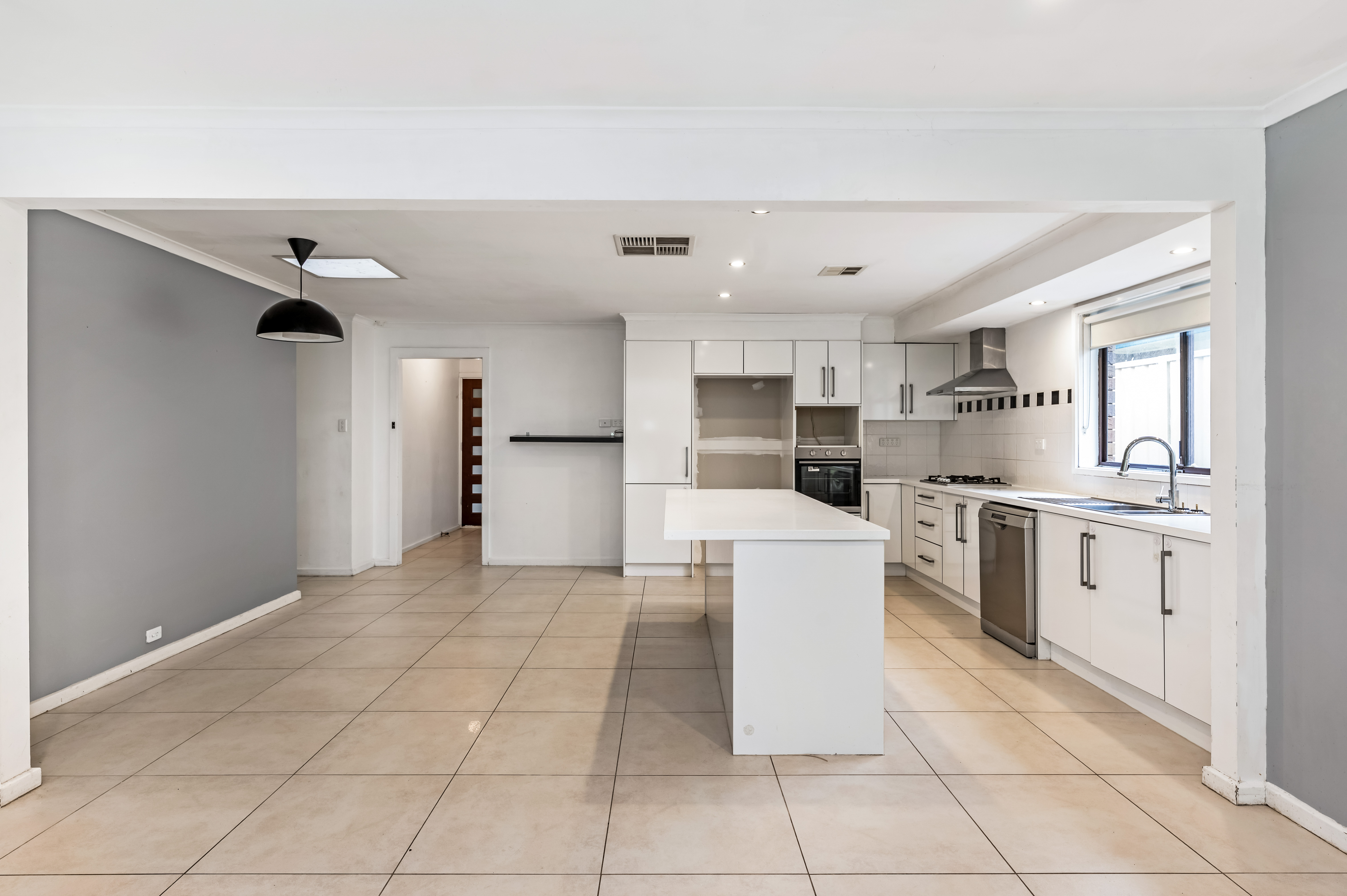 31 Kirrawee Drive, Redwood Park SA