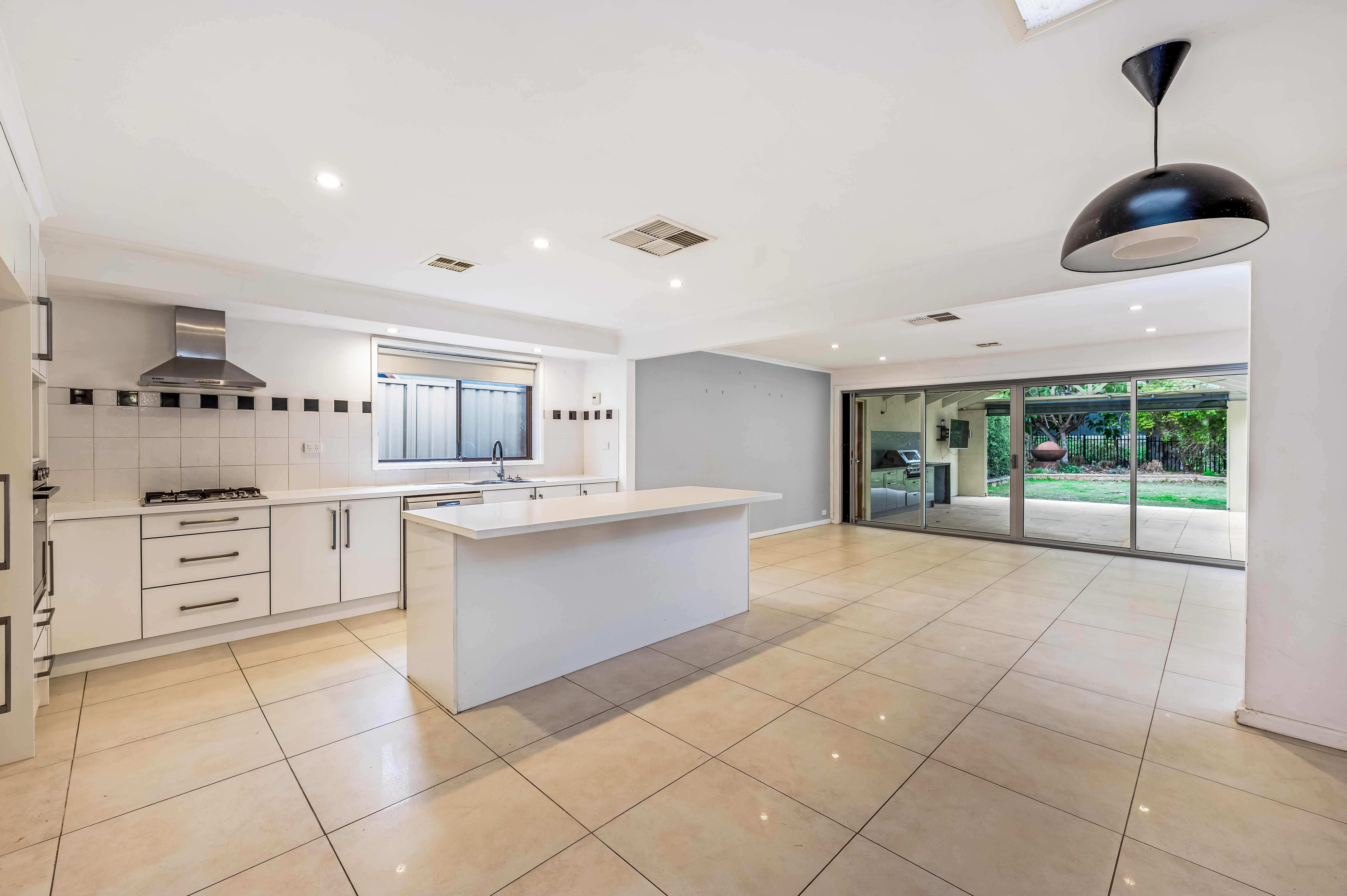 31 Kirrawee Drive, Redwood Park SA