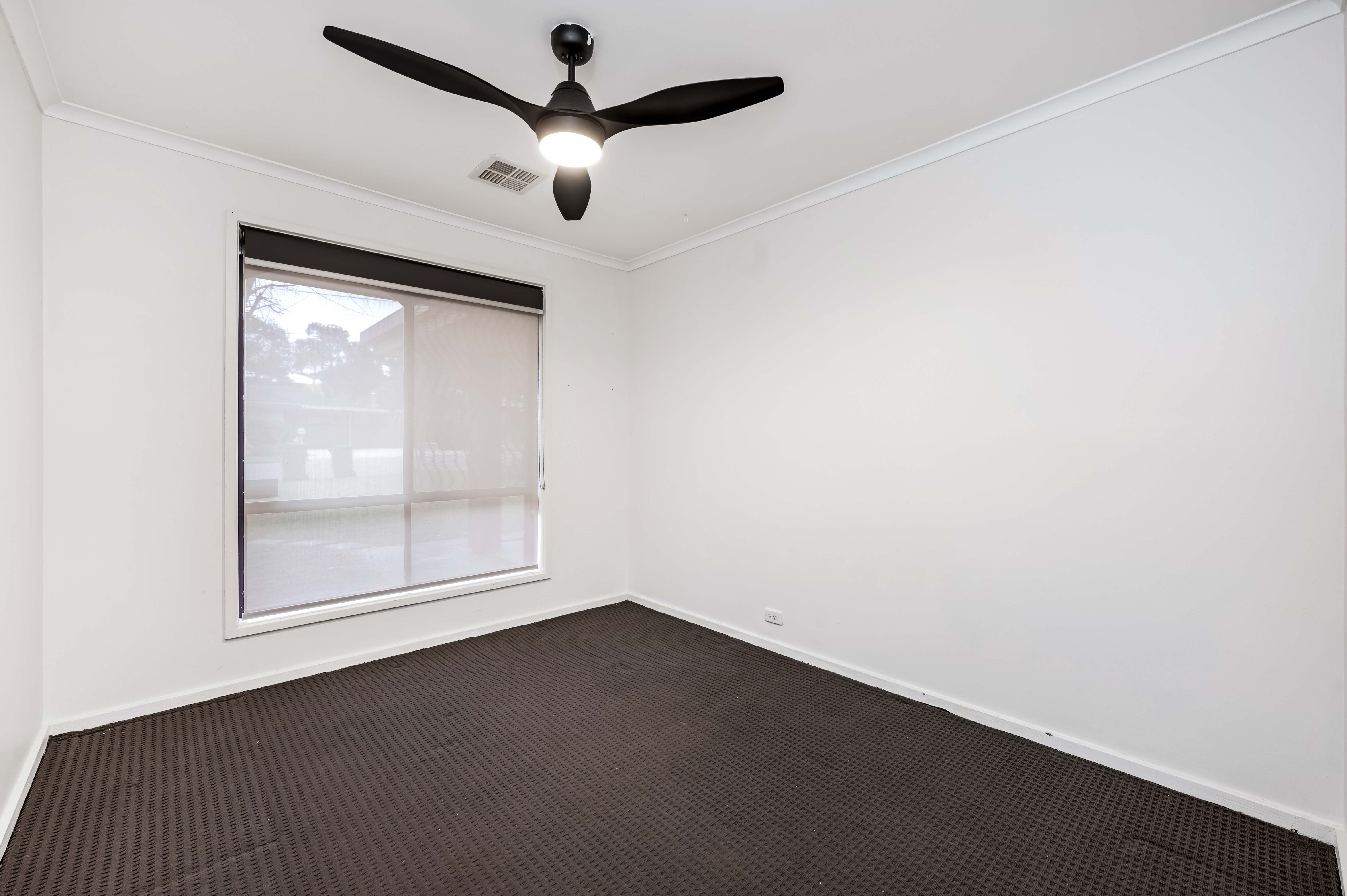 31 Kirrawee Drive, Redwood Park SA