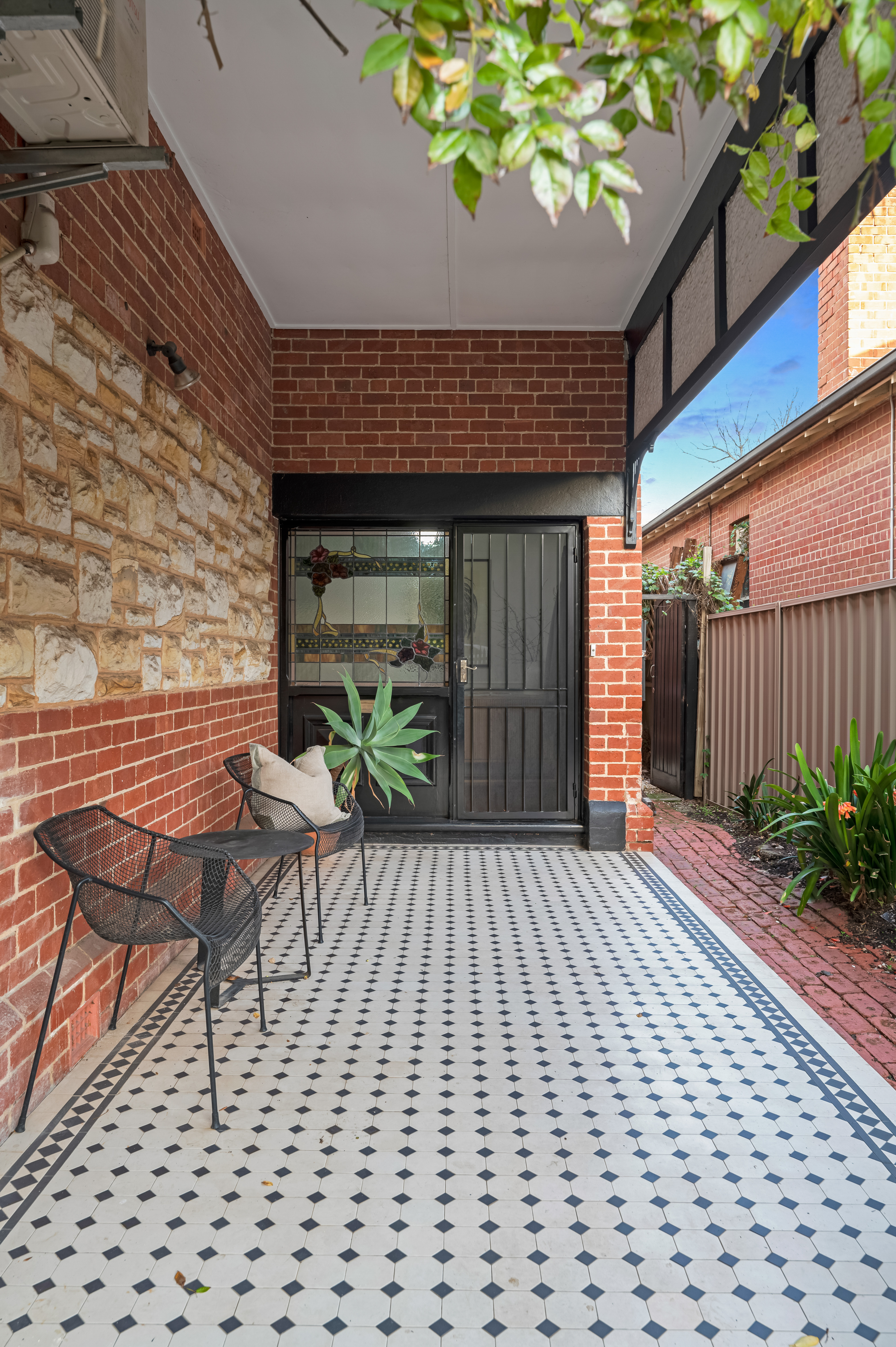 7 Rugby Street, College Park SA
