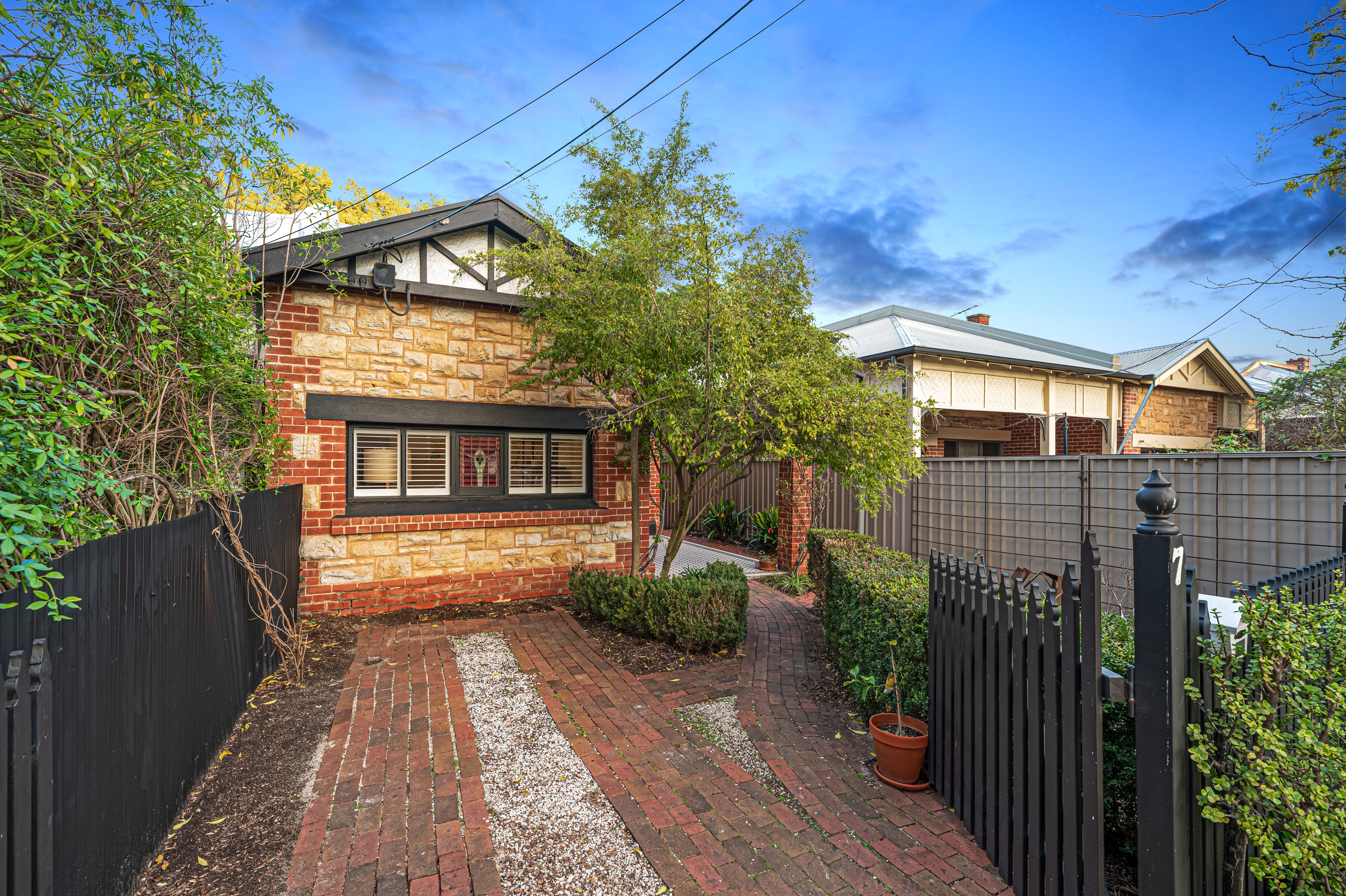 7 Rugby Street, College Park SA