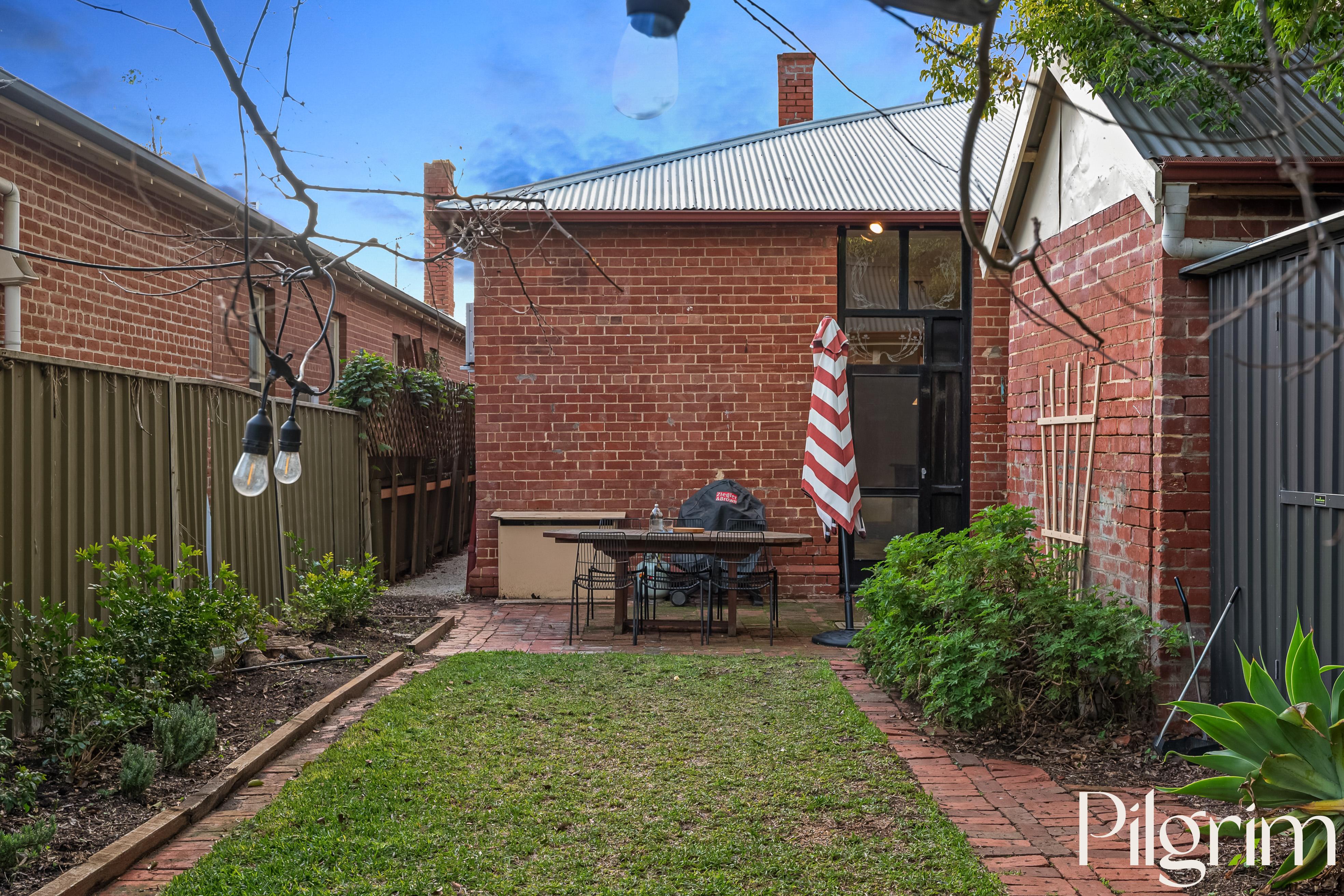 7 Rugby Street, College Park SA
